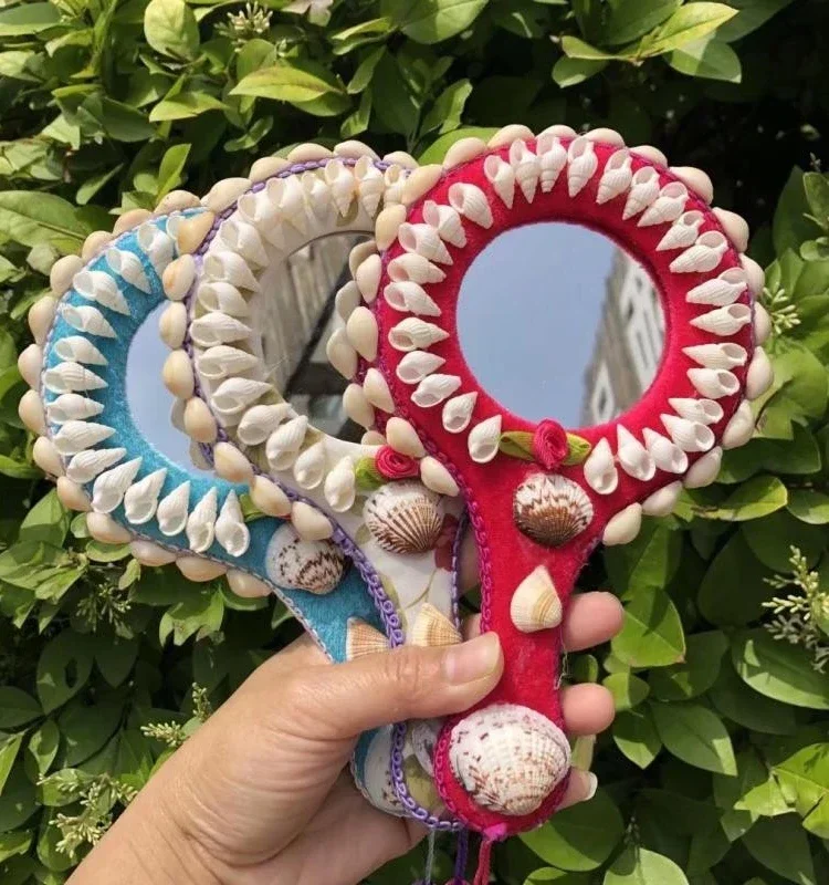 

Handle Mirror Natural Conch Shell Crafts Travel Vacation Souvenir Creative Gift Ethnic Style Gift Ornaments