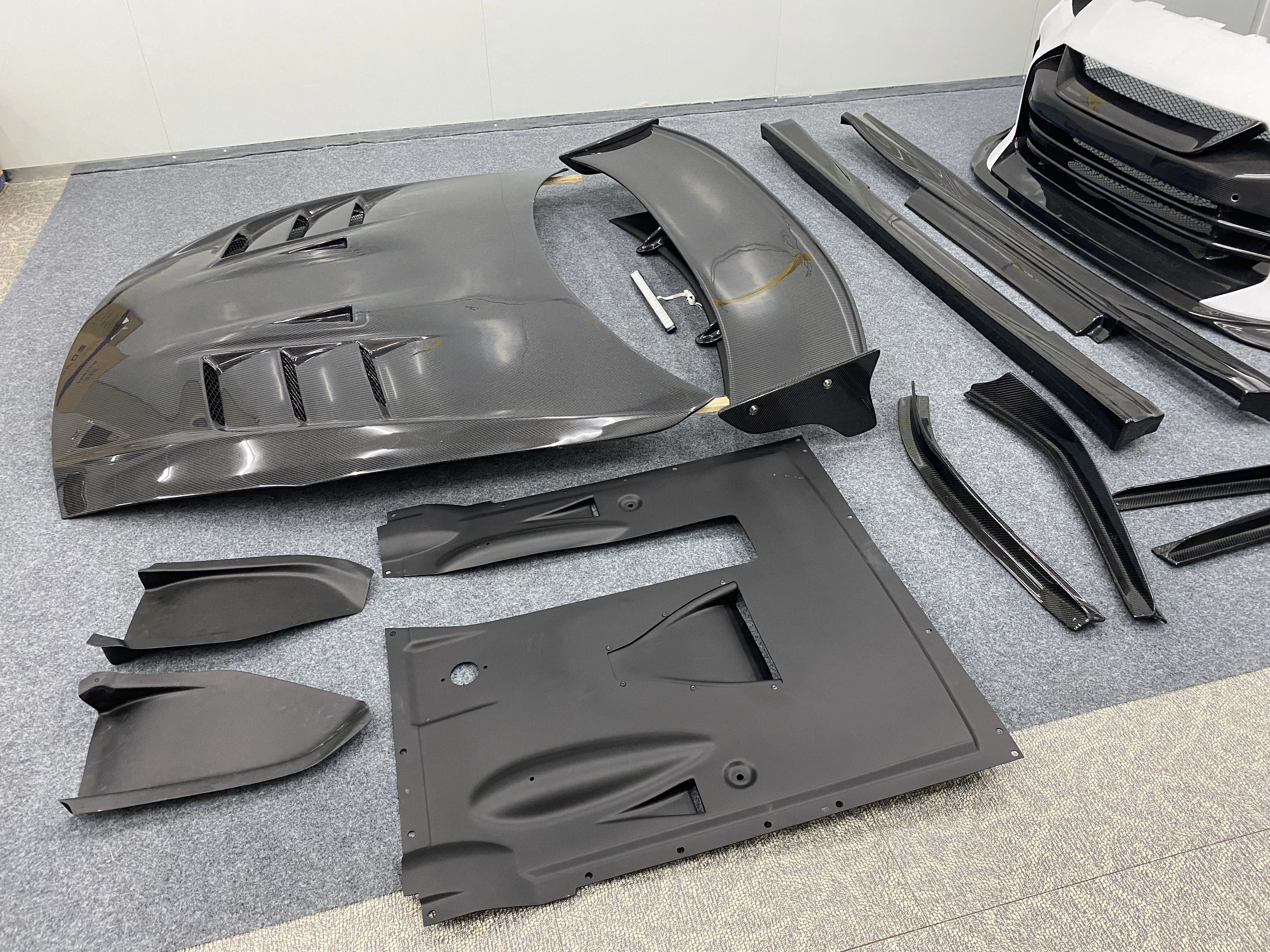 Perfect Carbon Fiberhigh Quality Top Secret Style Carbon Fiber Car Hood Fit For Gtr 35