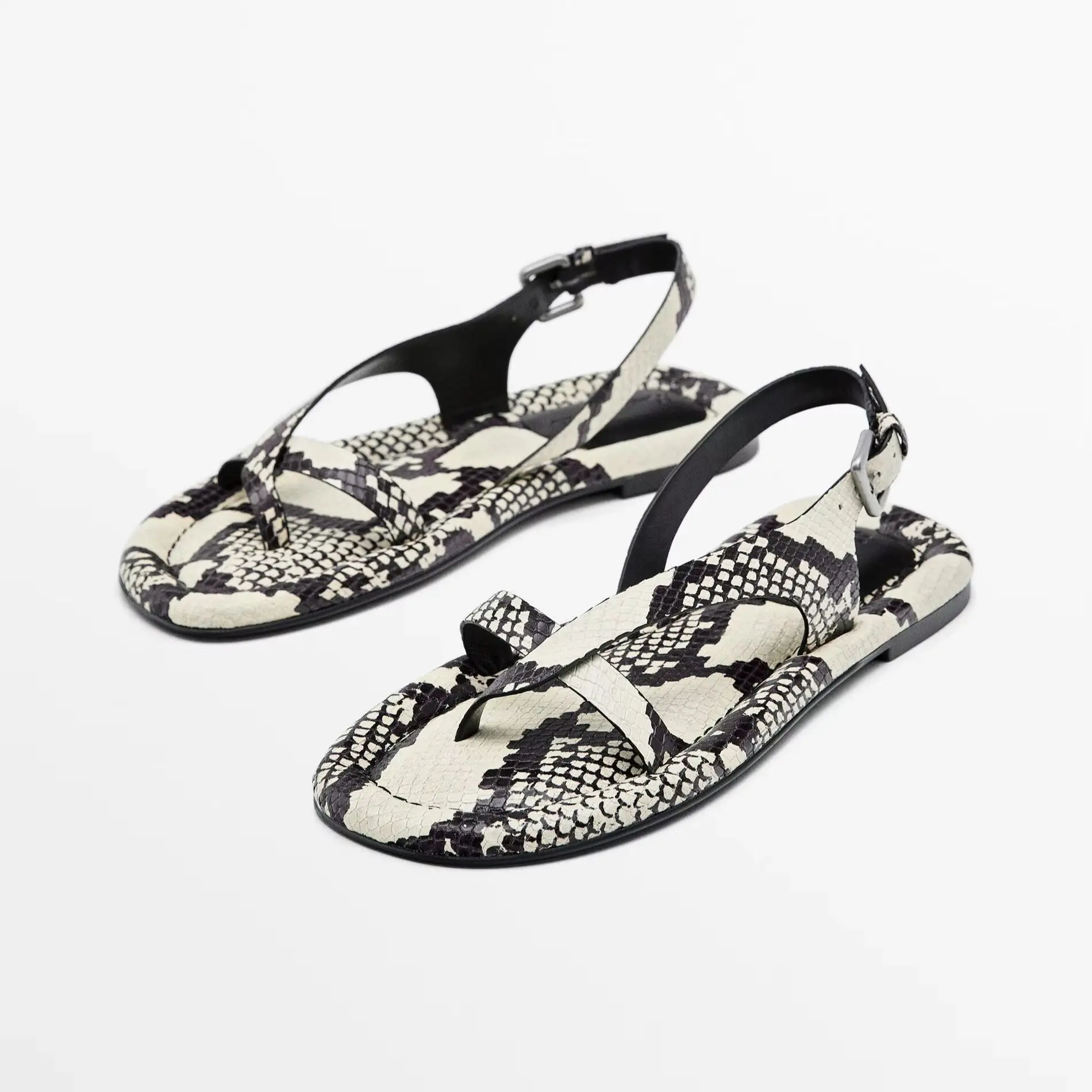 

Snake-Embossed Cowhide Flat Sandals For Women Comfortable Summer Footwear With Well Adjustable Straps & Stylish Versatile Design