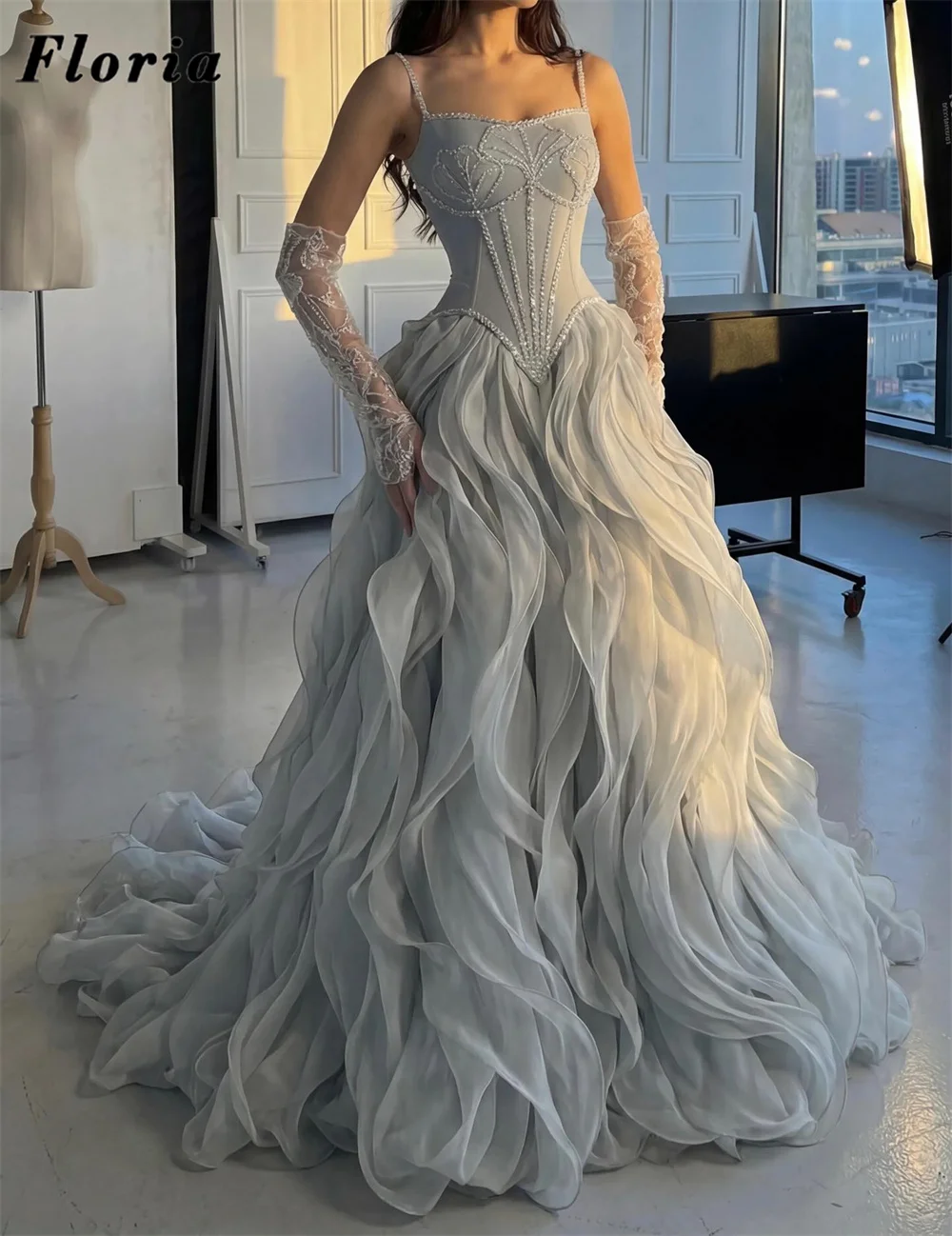 

Новые элегантные вечерние платья на тонких бретелях с многоярусной юбкой, украшенные серебряными бусинами, коктейльные платья, платья для дня рождения, свадебные платья на заказ