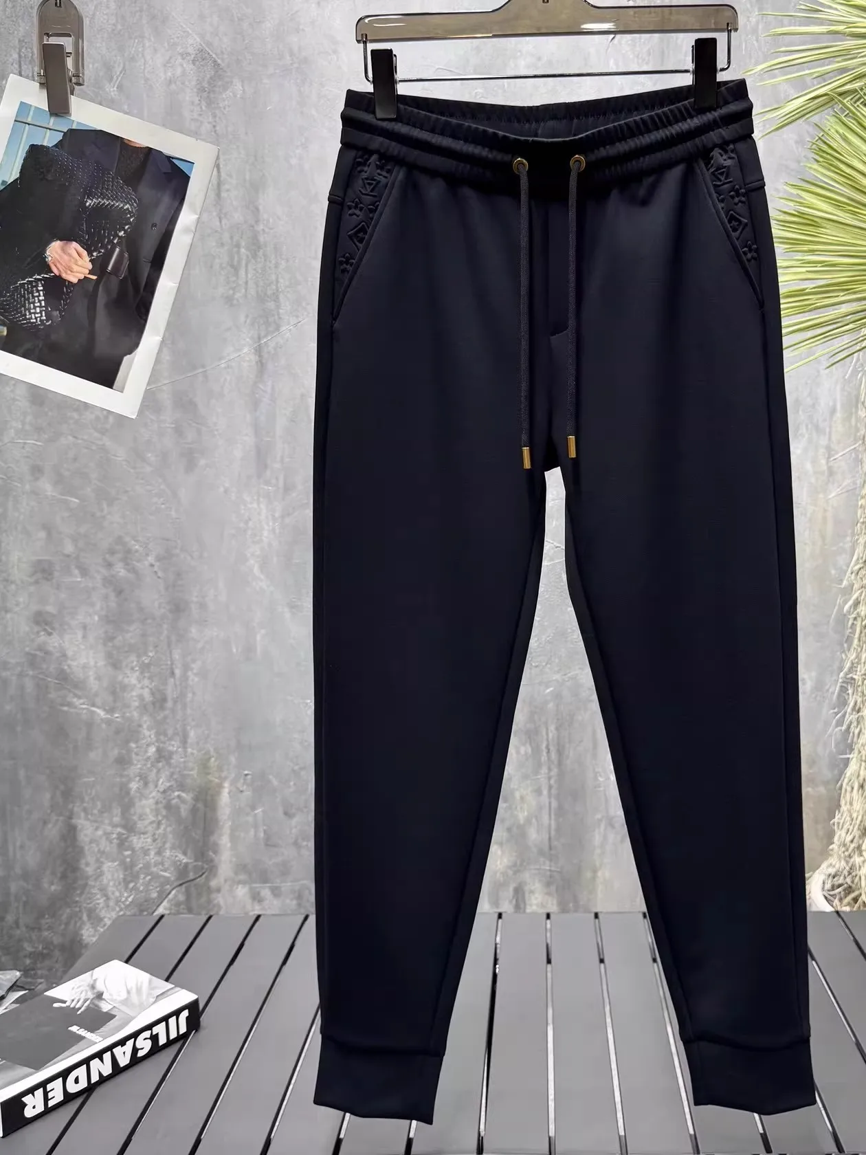 

Мужские повседневные спортивные брюки в американском стиле, облегающие, модные, с индивидуальным европейским дизайном