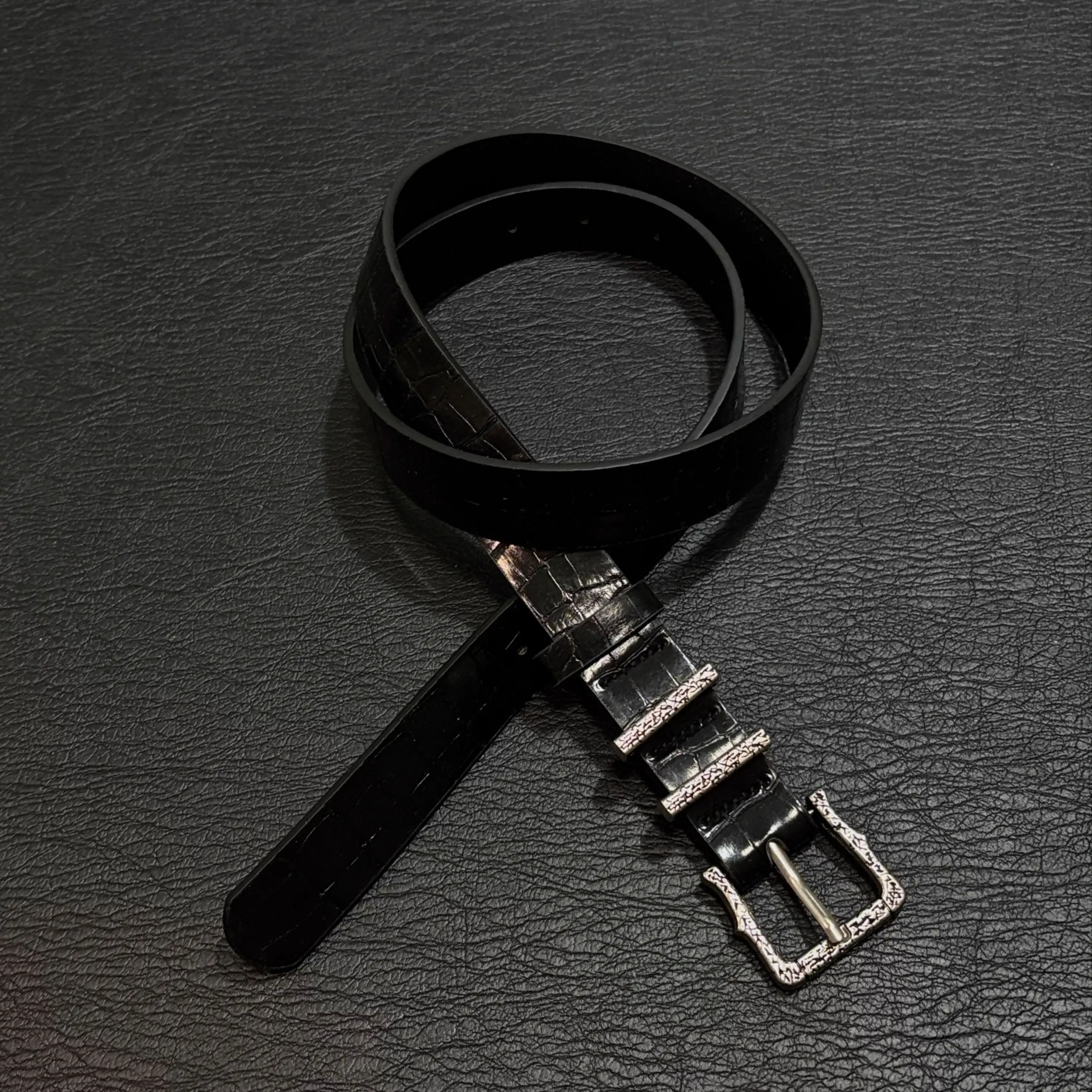 Original Embossed Metal Buckle Belt, Retro Texture Unisex Belt for Daily Commute Men Women's Punk Corset  J1602