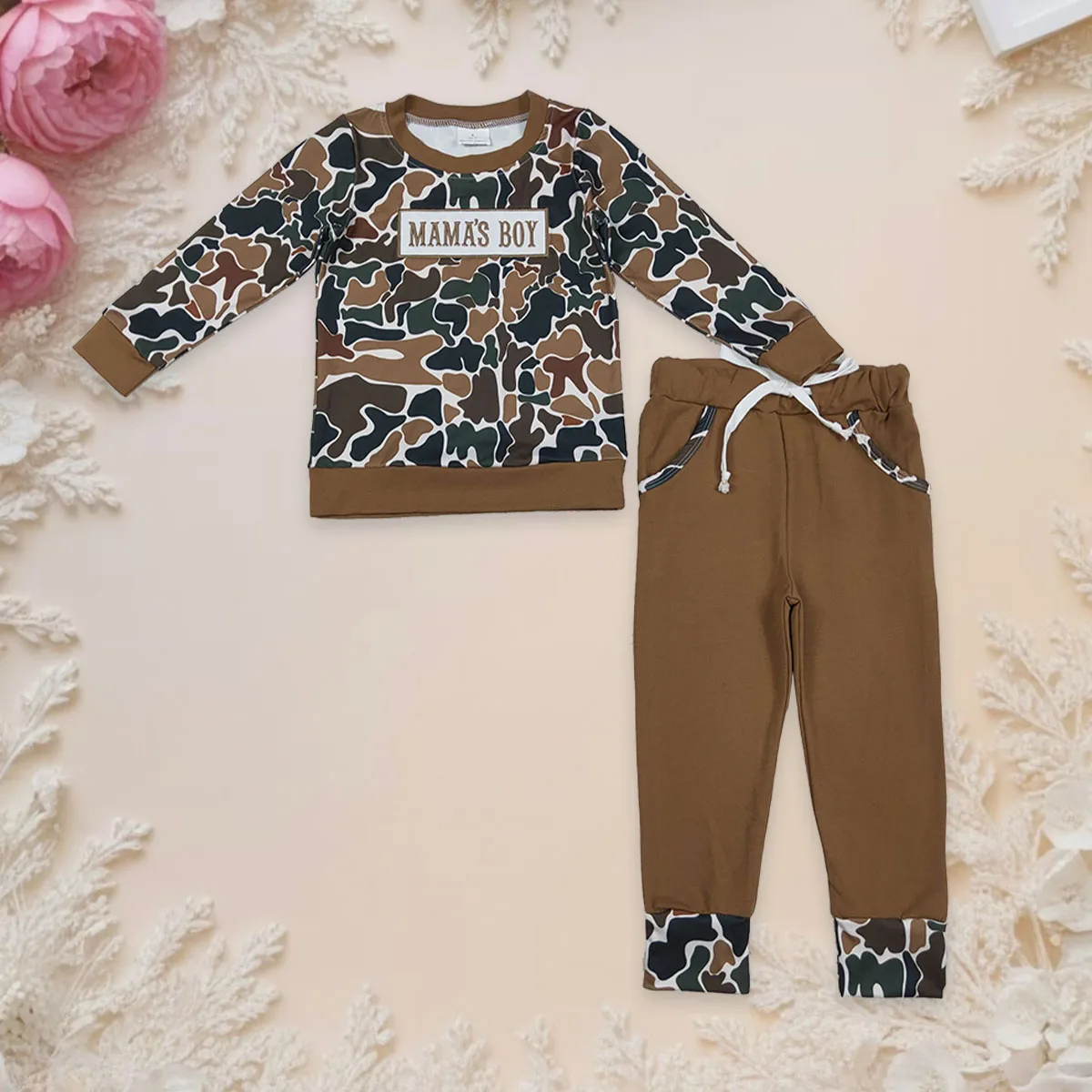 

Baby Boy Kids Embroidery Mama's Boy Set Pullover T-shirt Children Brown Camo Tops Pockets Jogger Pants Toddler Outfit Wholesale
