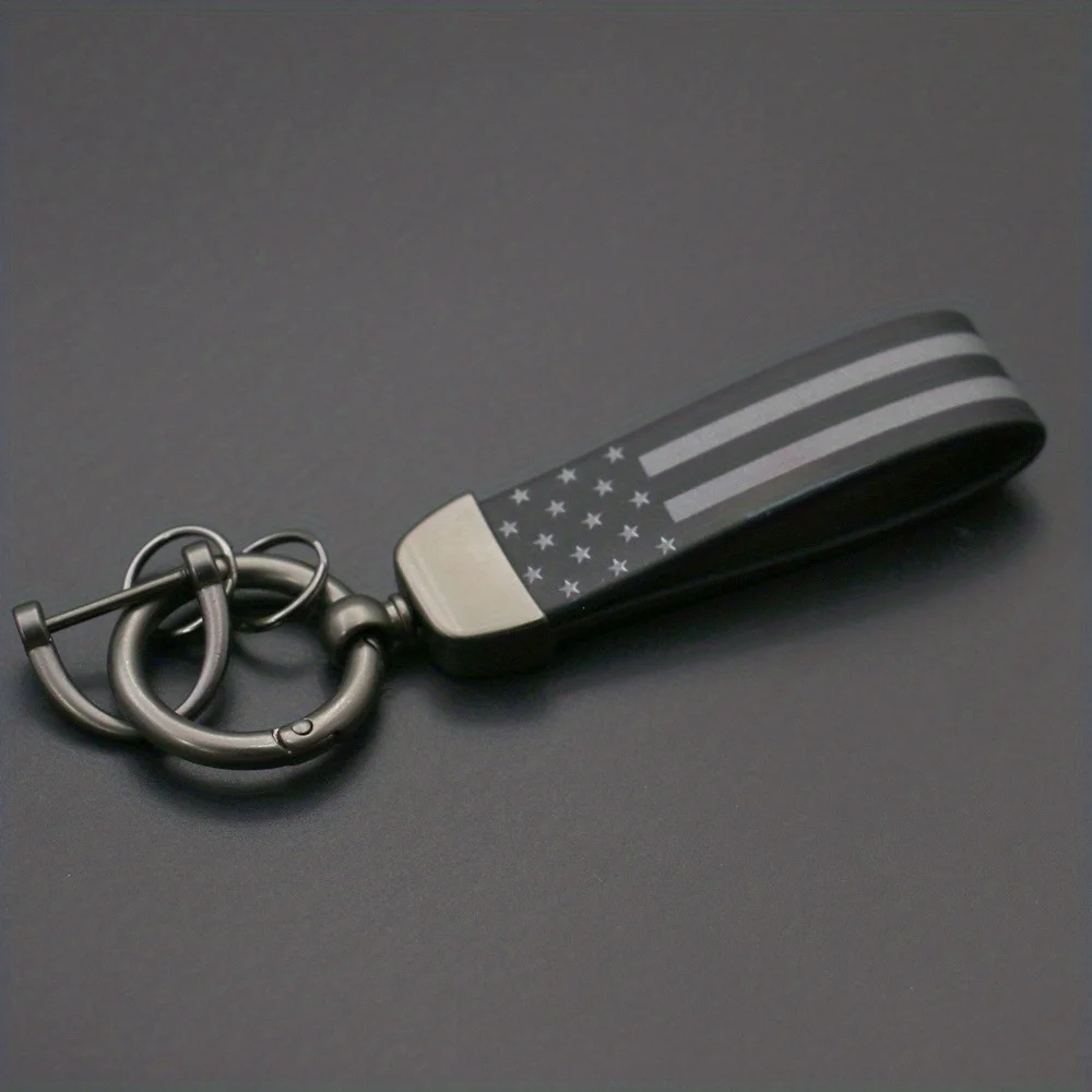1pc American Flag Car Keyring Zinc Alloy American Flag Keyring with Black and Gold Decorations Suitable for Cars, Trucks, Motorc