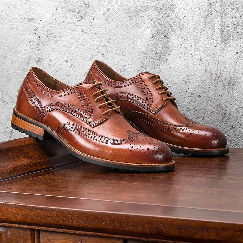 New Brock Engraved Leather Shoes Men's British Retro Handmade Leather Business Dress Lace-up