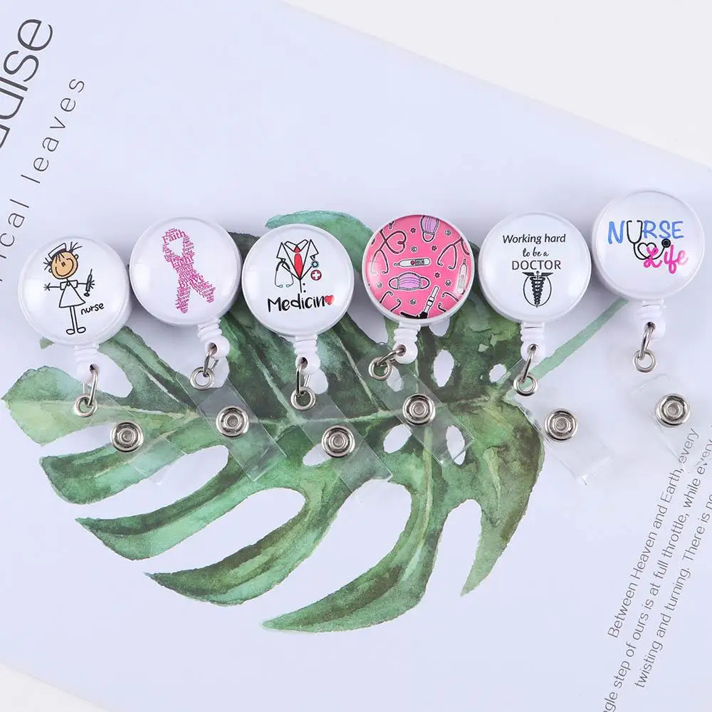 لطيف مستشفى بطاقة الهوية الكرتون بكرة كليب شارة حامل قابل للسحب شارة بكرة ممرضة طبيب حامل بطاقة الاسم