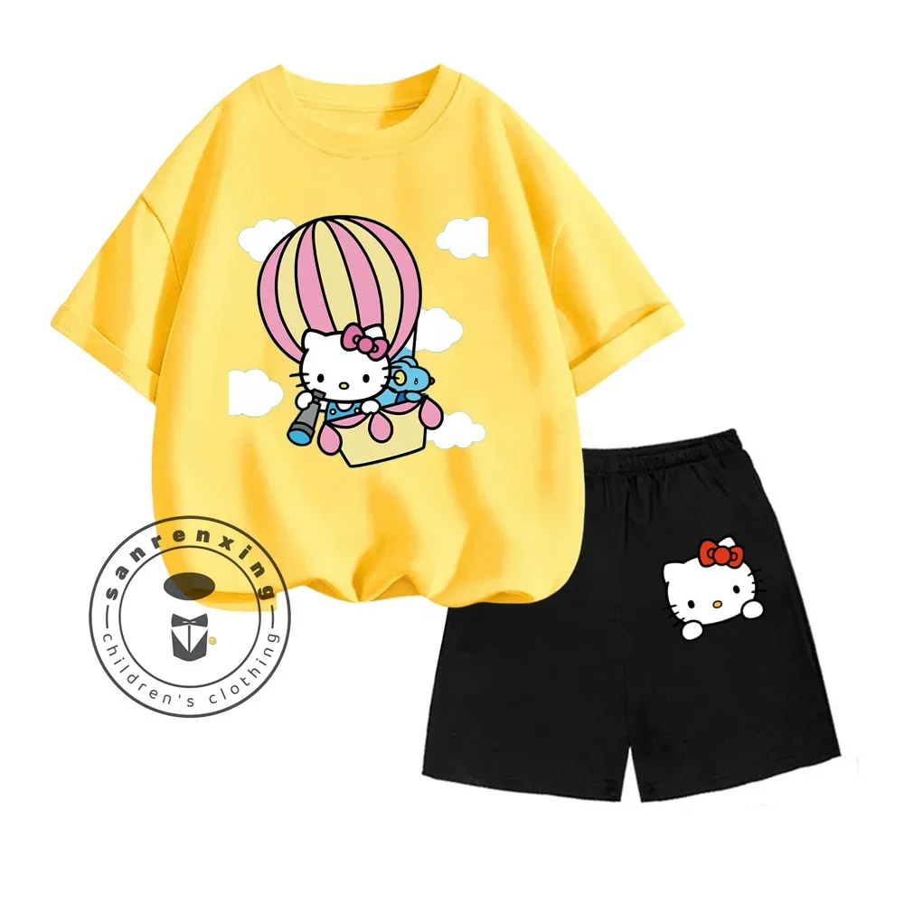 

Delicate HelloKitty Print Design O-neck Soft Skin-friendly Short Sleeve and Elastic Shorts Kids Summer Preppy Two-piece Set
