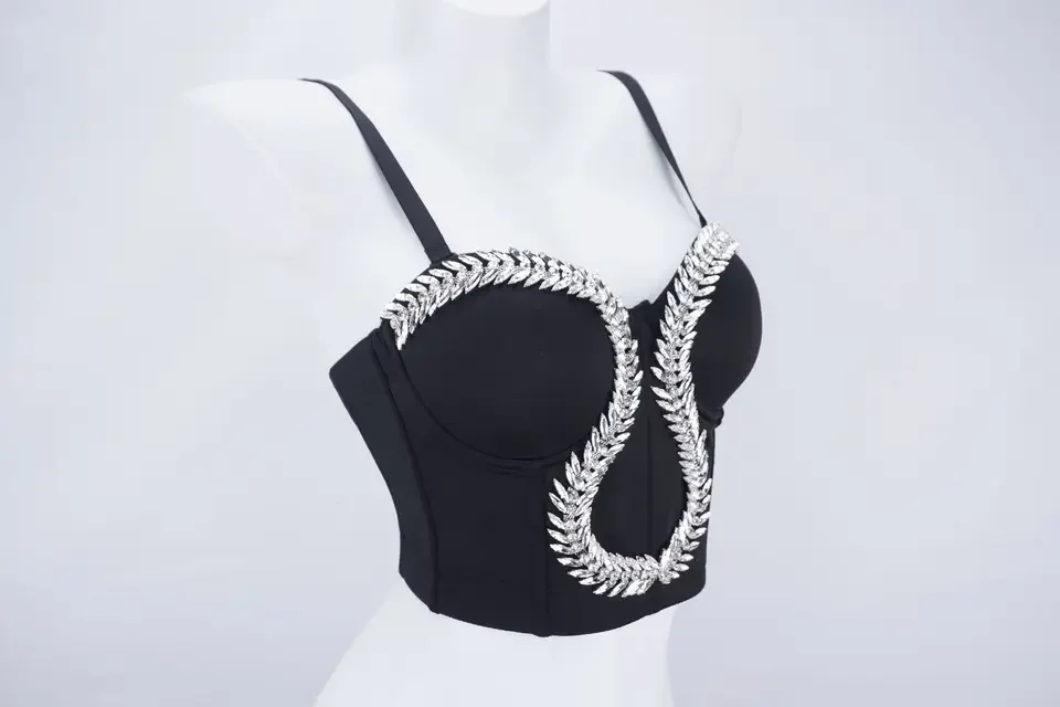 Dinner Party Dress Snake Rhinestone Chain Outer Wrap Chest Fish Bone Bundle Camisole Vest Women Annual Party Wedding Top