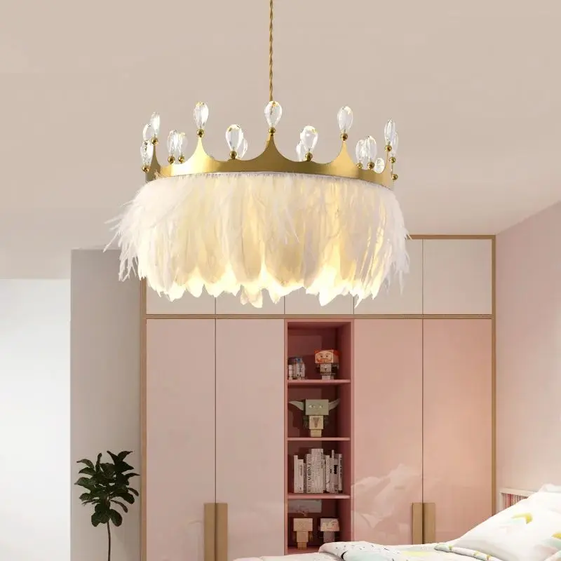 Lustre de penas brancas moderno, Lustre De Cristal De Coroa De Ouro, Moda Nórdica, Luzes do quarto da menina, Luzes decorativas LED