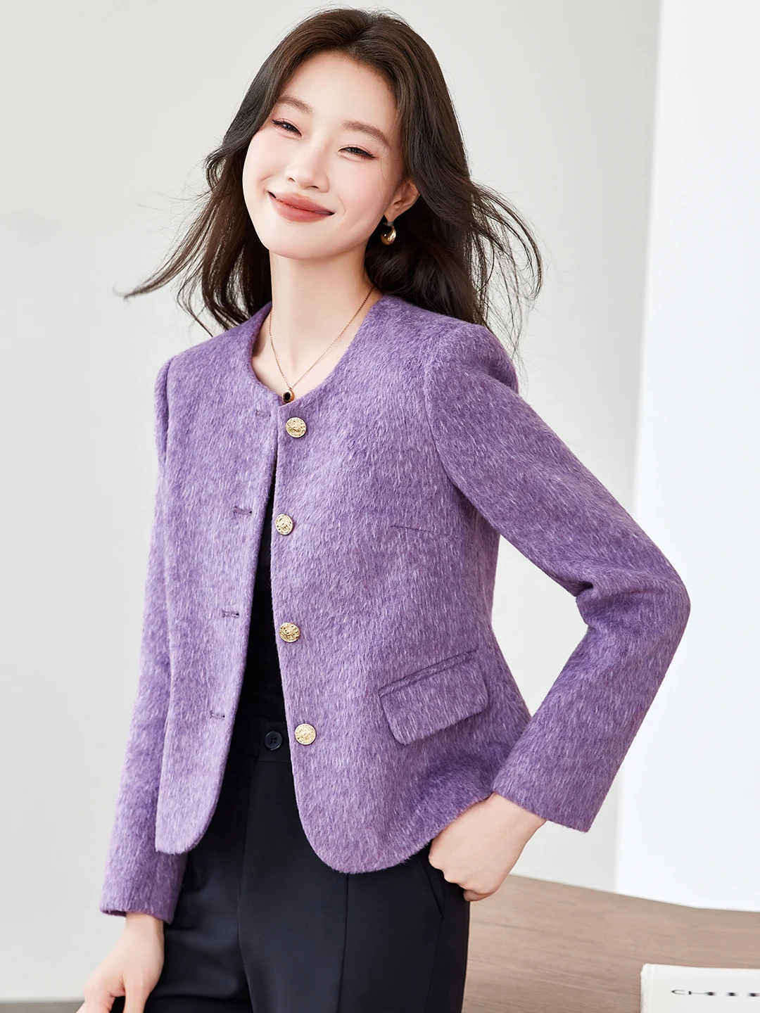 Elegant Short Woolen Suit Jacket for Women Luxury Style Autumn Winter New Arrival Fashionable Tweed Material Straight Cut Design