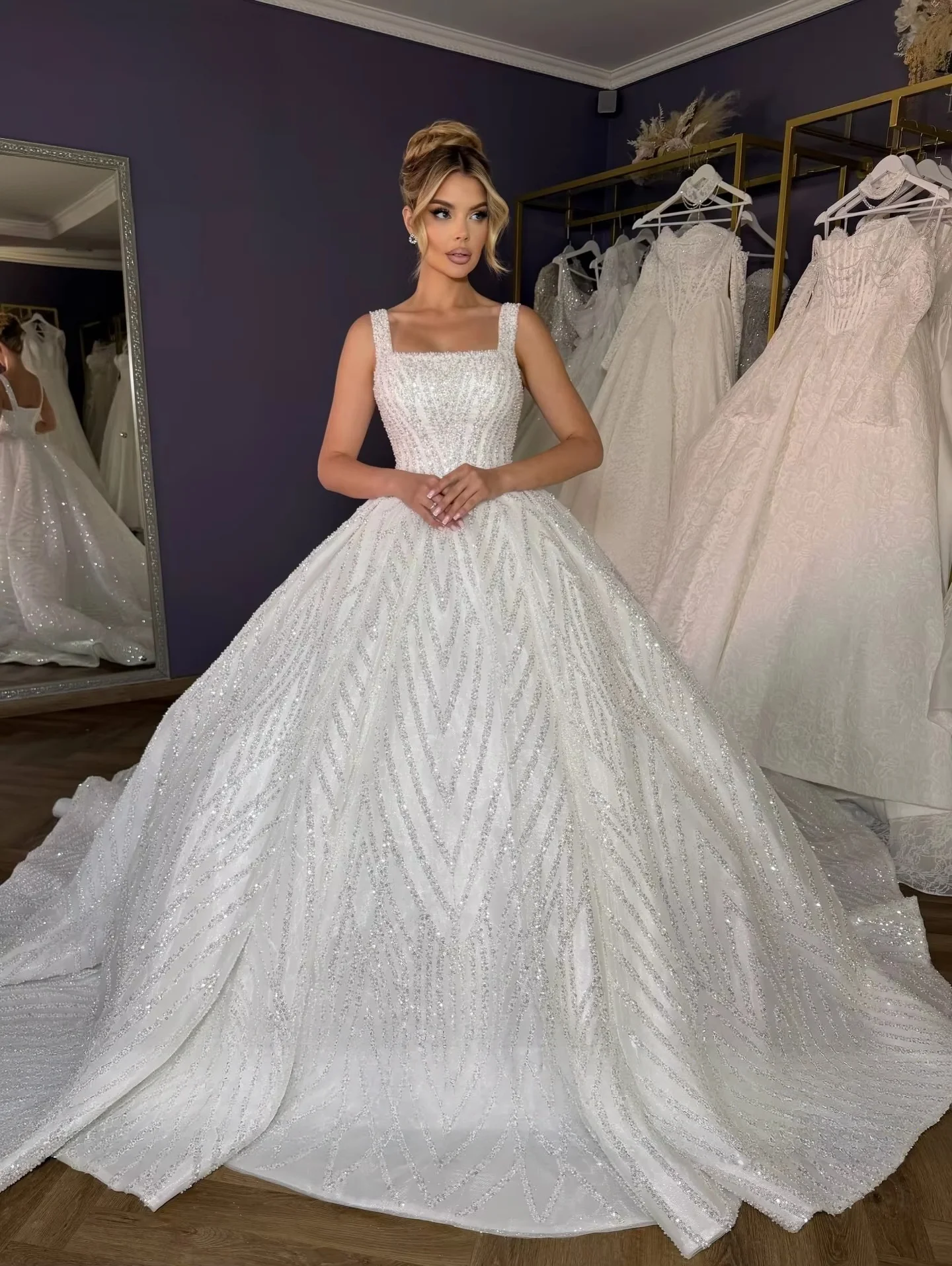 Customized Luxury Glitter Ball Gown Wedding Dress Square Neck Sparkly Bridal Gown Wide Straps Cathedral Train Vestidos De Novia