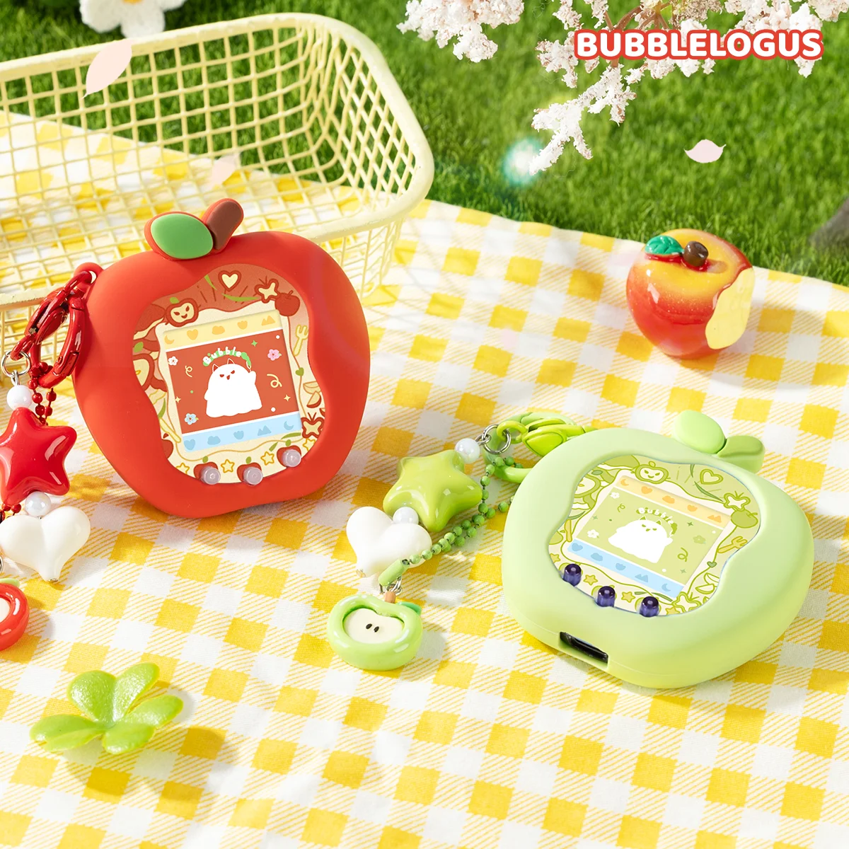 لعبة Tamagotchi Uni Electronic Pet مع غطاء حماية من السيليكون باللون الأحمر/الأخضر والتفاح/الفراولة