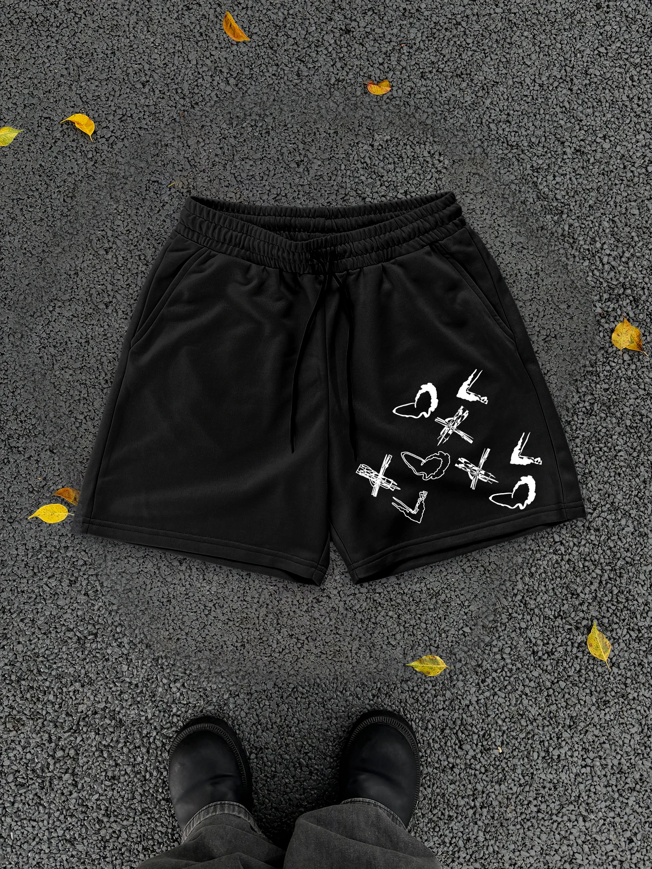 

Мужские шорты в повседневном и спортивном стиле с узором в виде сердец и крестов, удобные и легкие, для летних активностей на открытом воздухе, Y2K