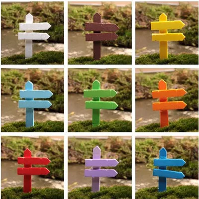 10PCS Wood Mini Colorful Road Sign Fairy Garden Home House Ornaments Miniatures Craft Micro Landscape Mini DIY Decor