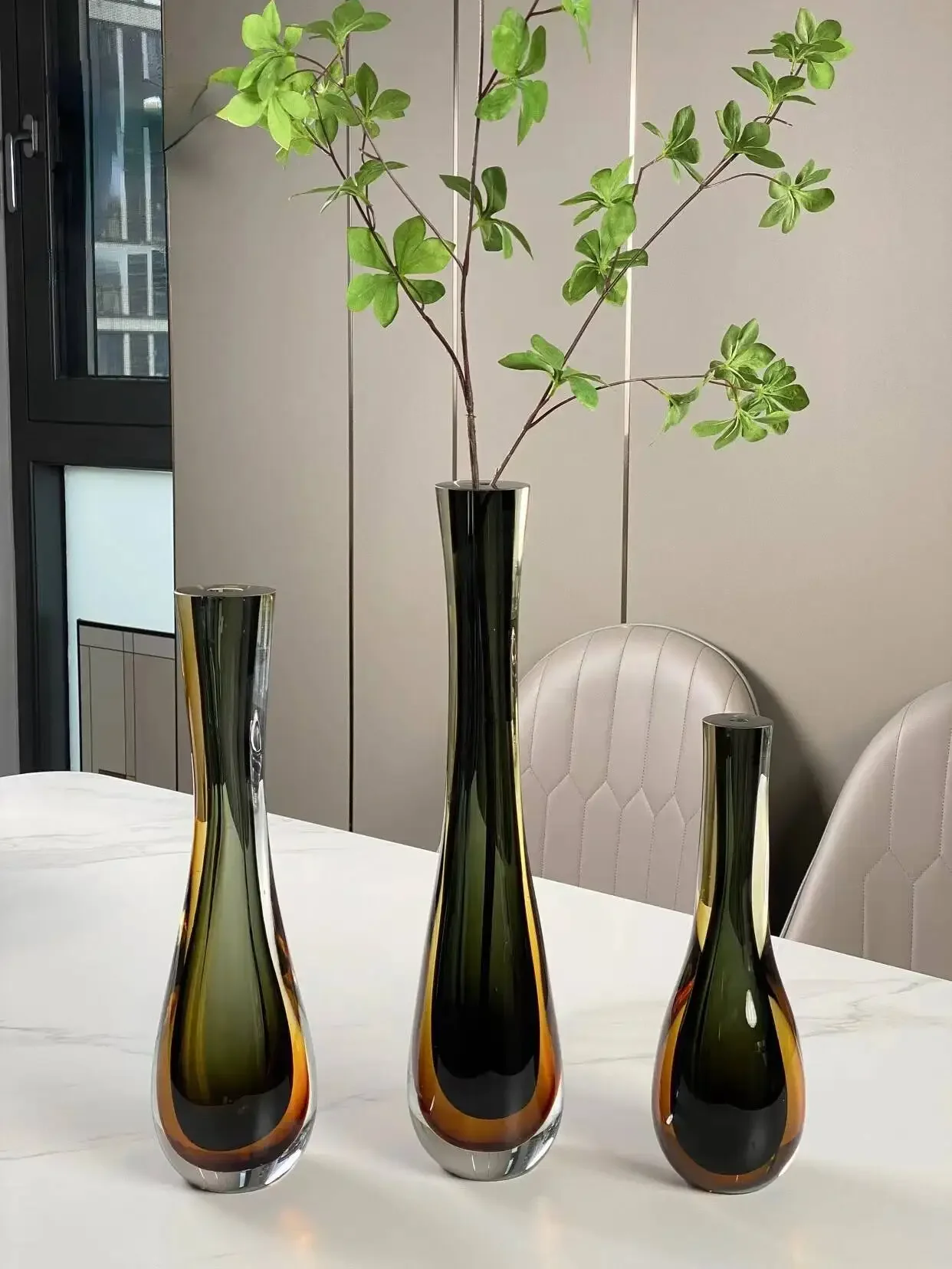 HJM Nordic Classic Long Neck Thin Mouth Coloured Glass Vase Sample House Sales Office Floral Arrangement Home Soft Decoration