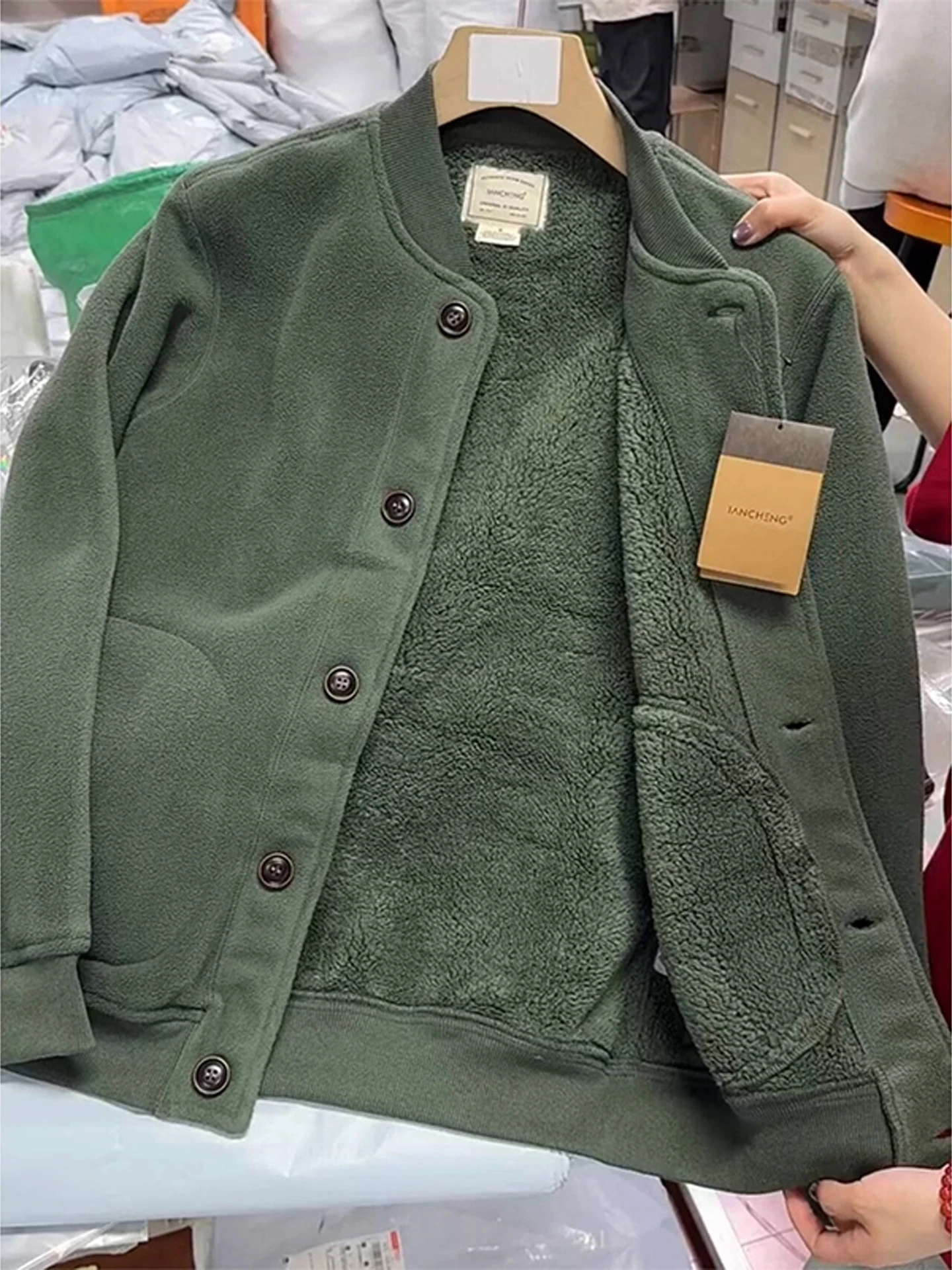 

Thiened Fce Jaet Men's Autumn Winter Outdoor Warm Sport Coat Stand Fit Long Sve Button Closure round Ne Jaet