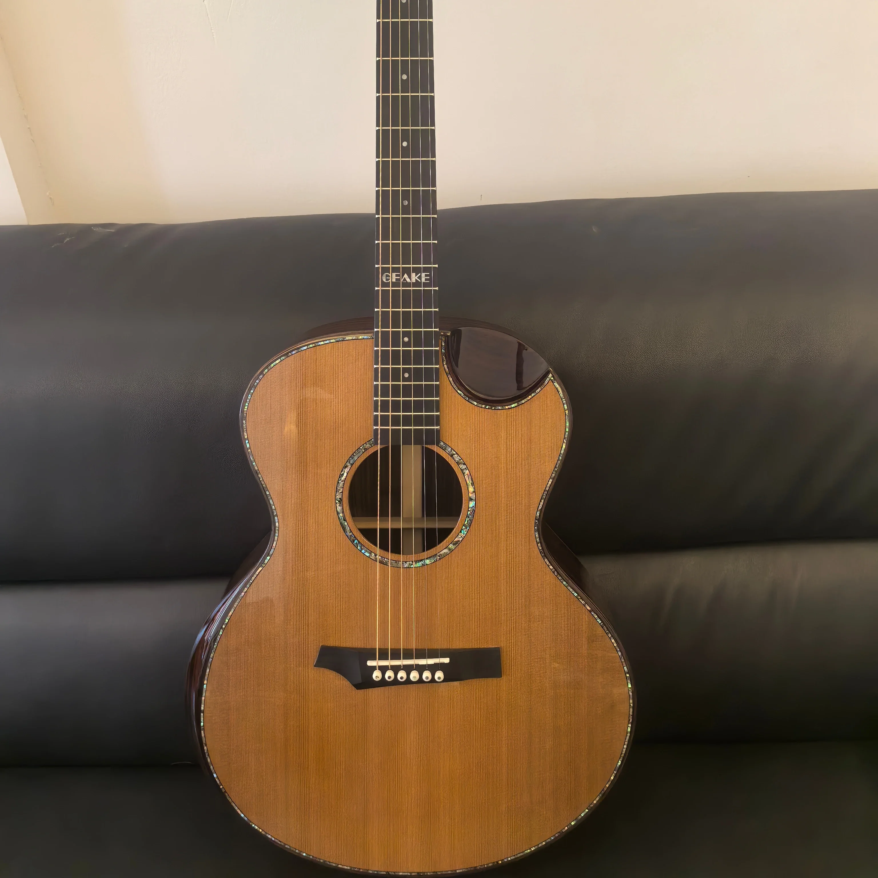 

S-600S Geake All Solid High End Handmade High-gloss Solid Cedar Rosewood Acoustic Guitar