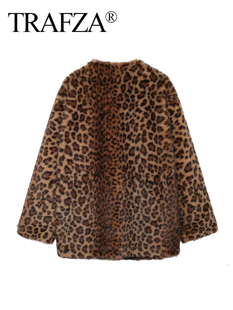 TRAFZA Elegant Woman O-Neck Long Sleeves Loose Slim Faux Fur Jacket Coat Winter Women Retro Leopard Print Warm Thick Coat Mujer