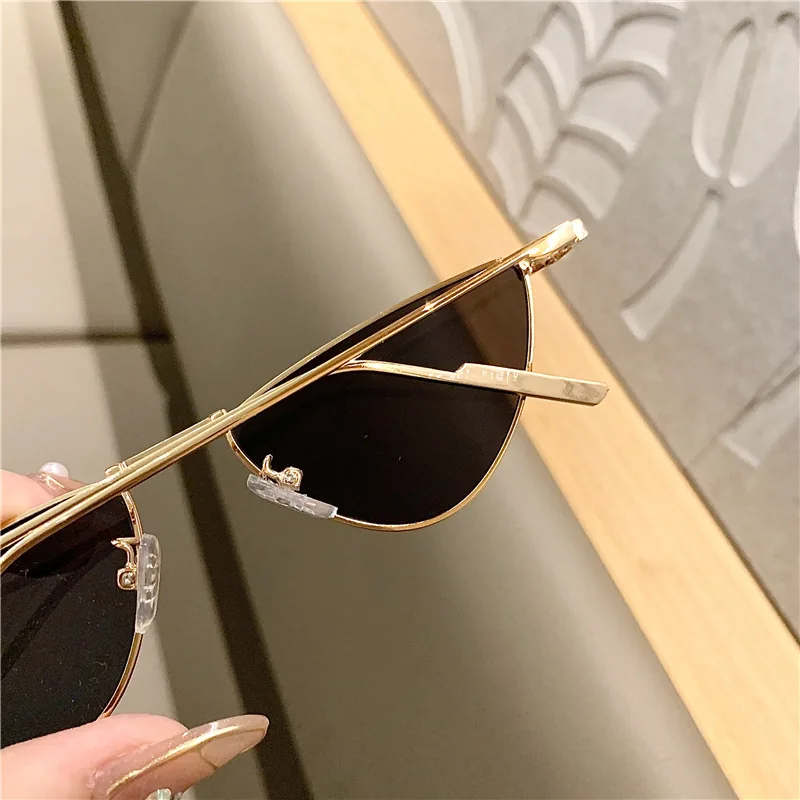 Mode Metall kleine Cat Eye Sonnenbrille Frauen ins beliebte Punk Sonnenbrille weibliche Schattierungen klare Ozean Linse Hip Hop Brillen uv400 – Detail 11