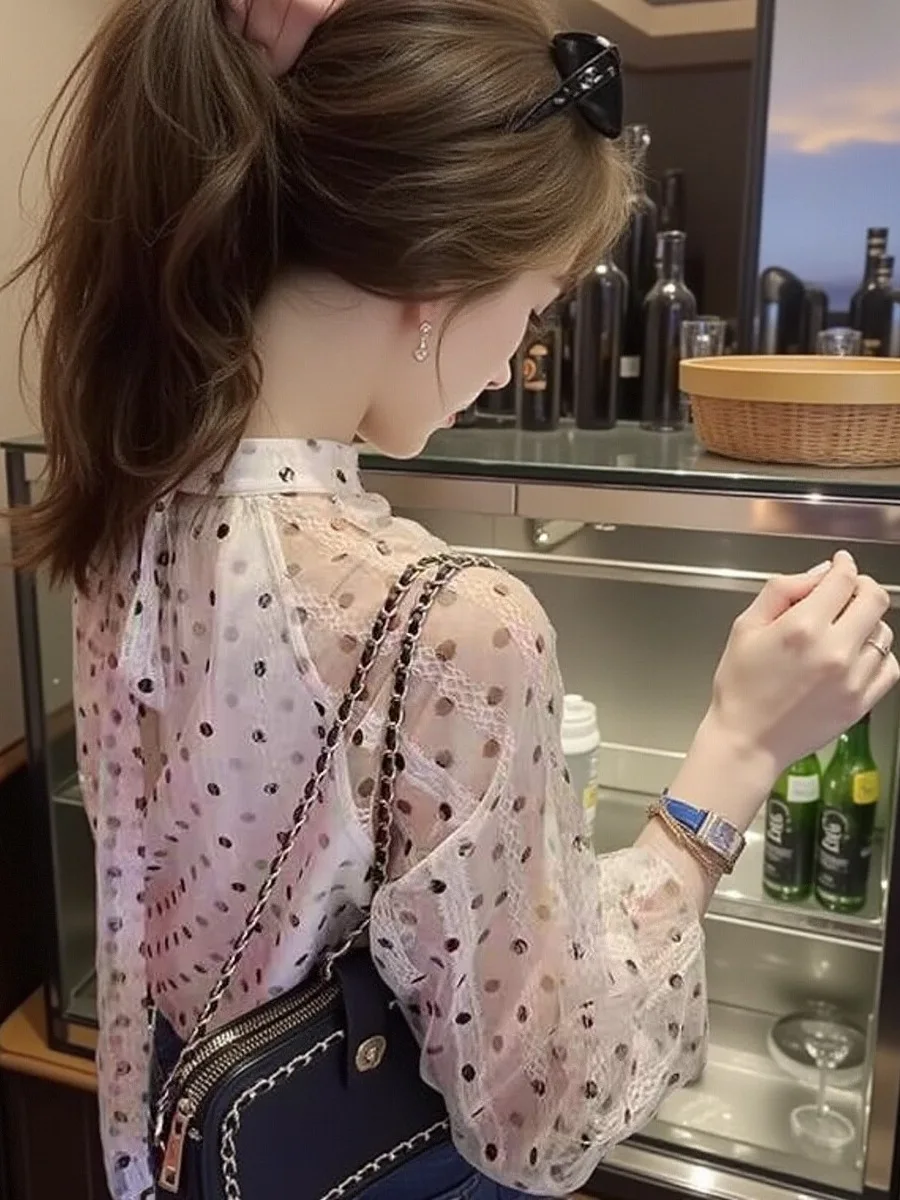 

Korean Sle Thin Chiffon irt Women's New 2025 Beautiful Loose Design Versatile Age Reduction Top Faionable Ele