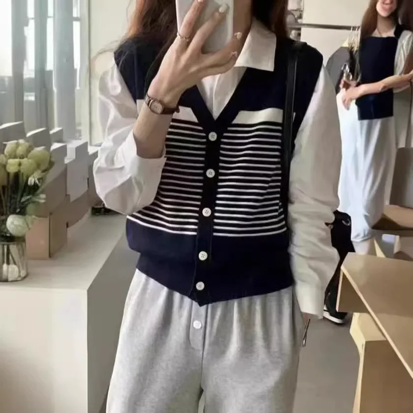 2024 Striped Contrast Color Knitted Waistcoat Women's New Autumn and Winter V-neck Vest Folded Sweater Cardigan Vest Top