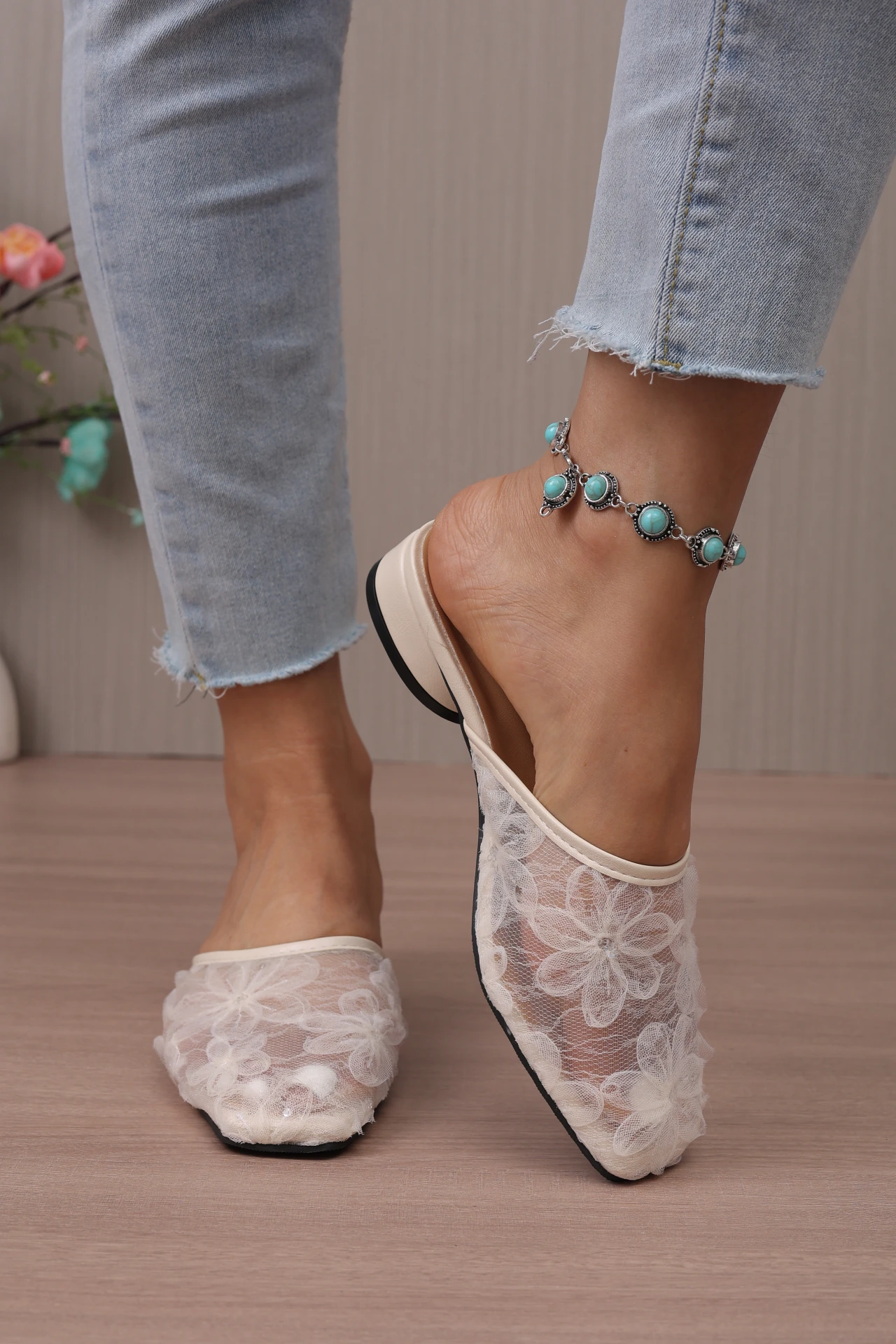 

Lace Peep-Toe Half-Slip Women's Summer Outdoor Thick-Heel Mule Shoes 2026 New Chinese Style Low-Heel Sandals