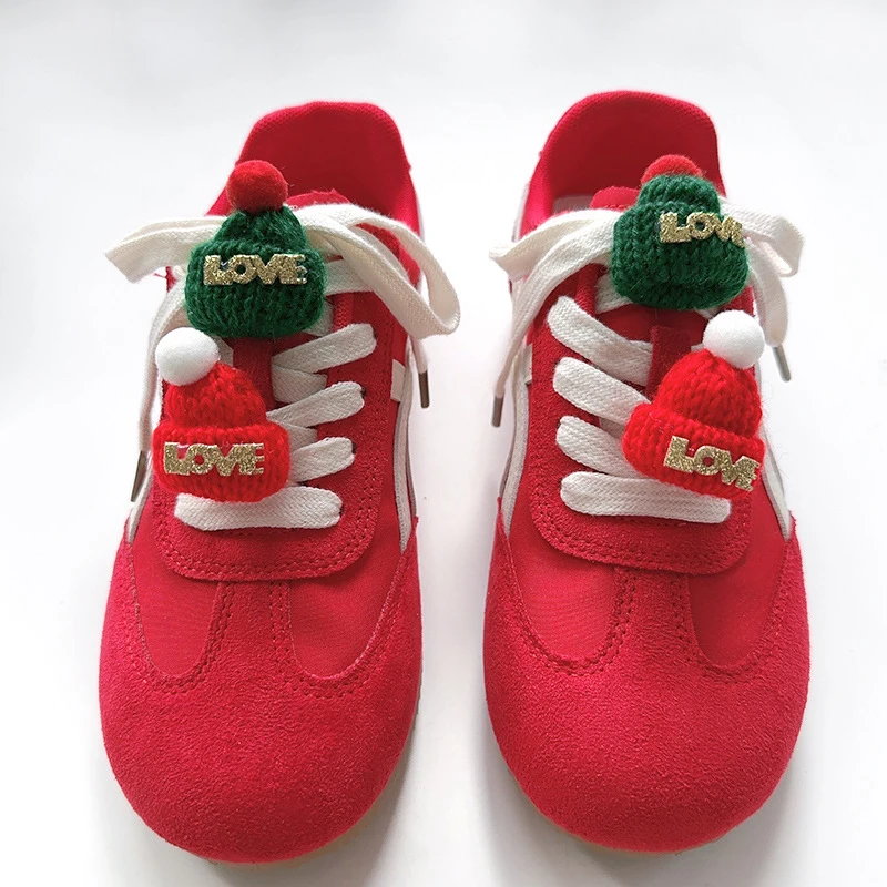 Xmas Mini LOVE Knit Hat Shoe Charms 2Pcs Mini Beanie Shoelace Decor Clips for Canvas Sneakers Trainers Christmas Shoe Ornaments