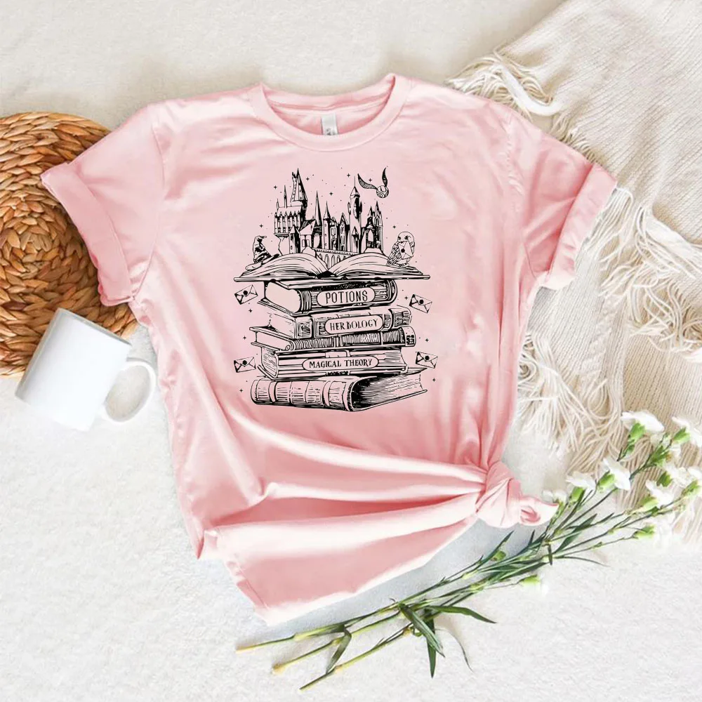 Magiczny zamek koszulka z nadrukiem T-shirty krótka brązowa T-shirty damskie Nerd T Shirt prezent dla czytelników Blusas Mujer De Moda