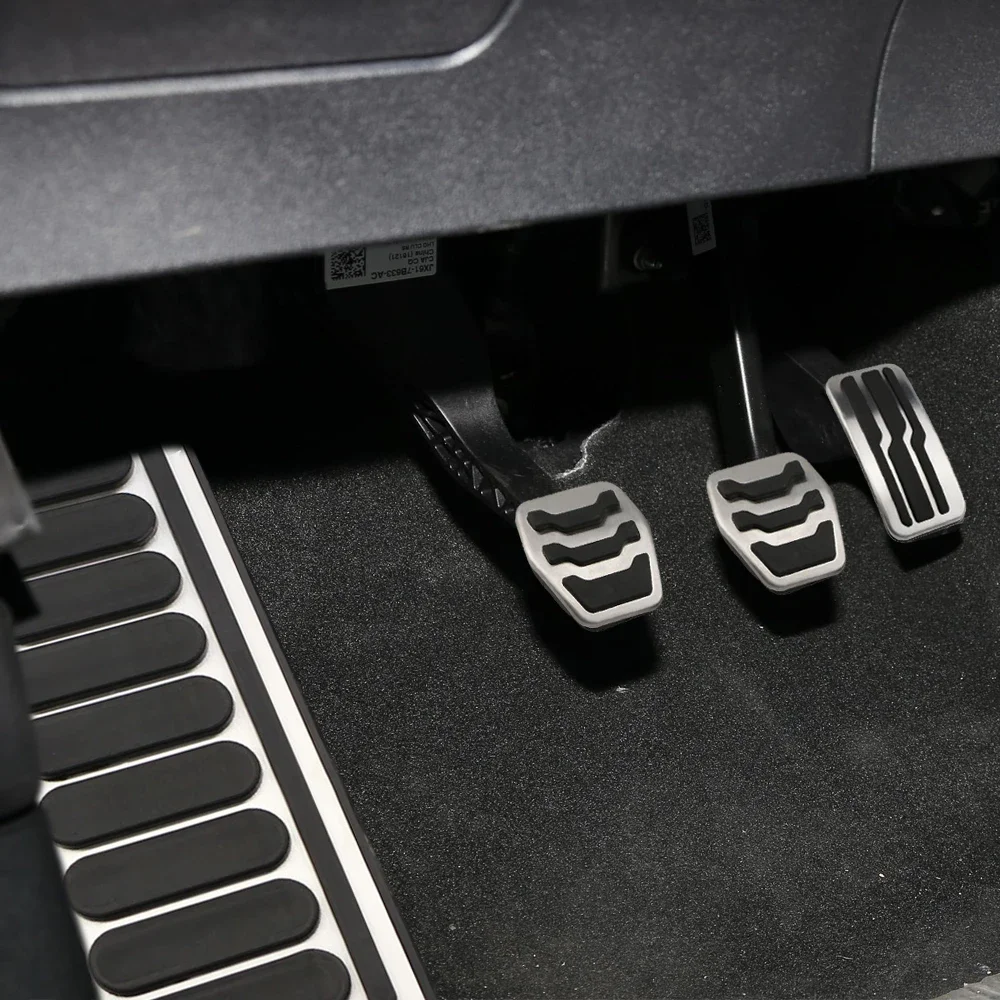 AT MT Stainless Steel Fuel Pedal Brake Pedals Rest Pedal Set Cover for Ford Focus 2 3 4 MK2 MK3 MK4 St Rs 2005 - 2018 Acc.