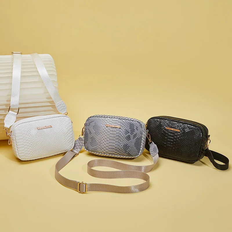 Nowa damska torba na ramię cross-body torba damska koreańska torebka dla kobiet 2025 moda retro kolorowa drapowana kwadratowa torba