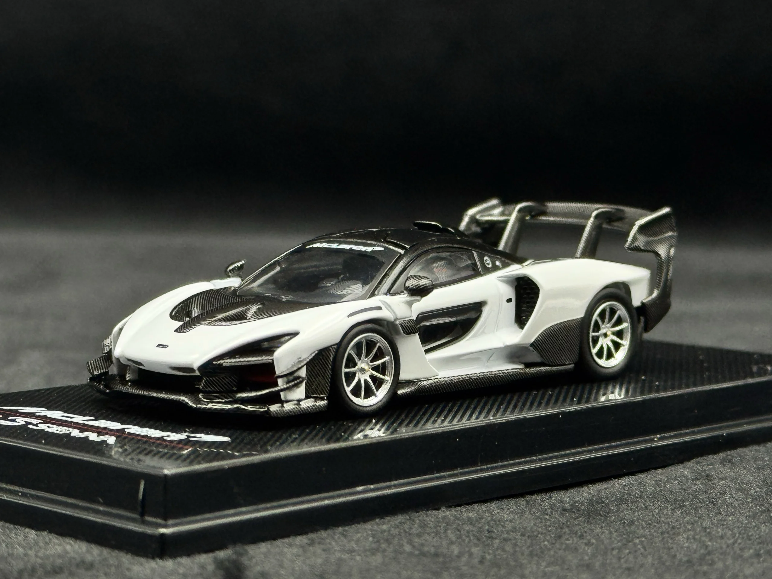 modelo-de-coche-de-aleacion-mclaren-senna-gtr-escala-1-64-juguete-coleccionable-regalo-adorno-de-exhibicion-de-recuerdo