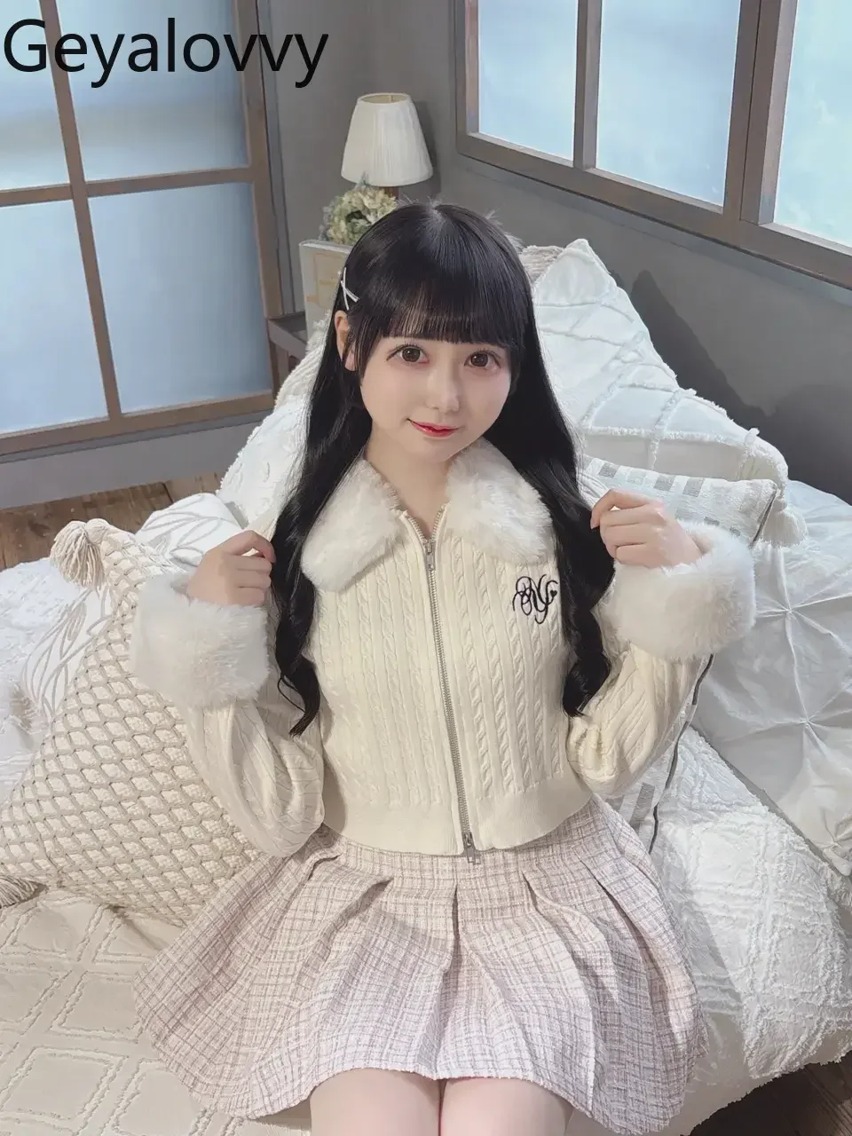 

Короткий вязаный кардиган с пушистым лацканом и молнией, осень-зима, новый нежный стиль, милый универсальный облегающий свитер для женщин