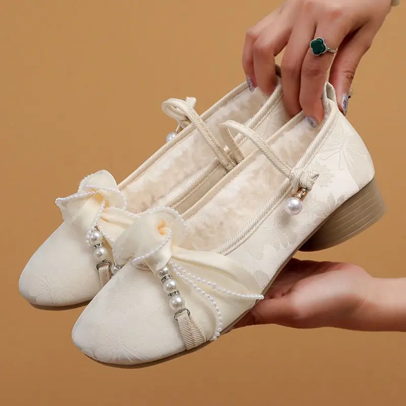 New Pearl Exquisite Printed Cloth Shoes Plush Comfortable Lightweight Non Slip Cotton Shoes Hanfu Shoes Women's Dance Shoes