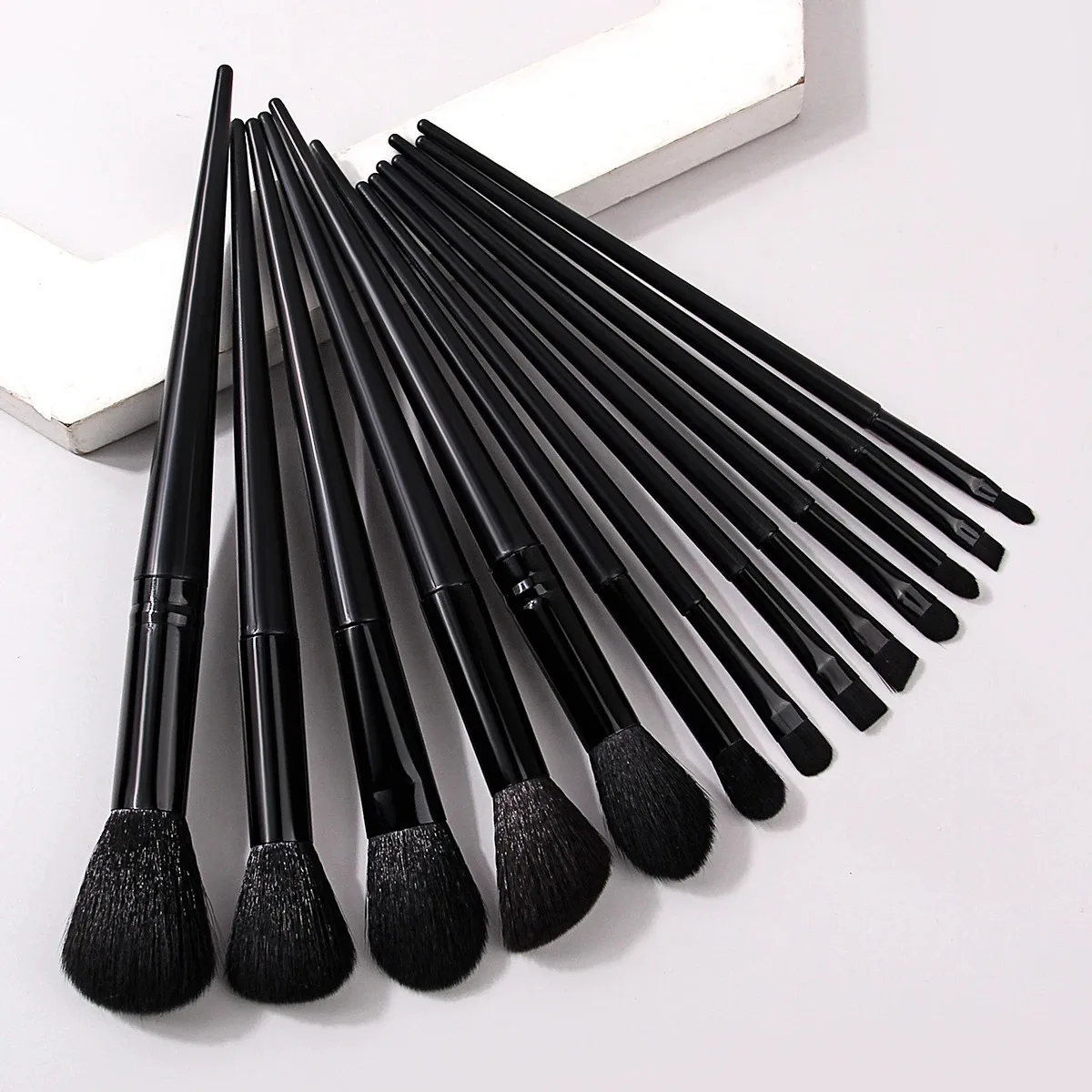 13-Piece Black Makeup Brush Set - Ultra Soft Vegan Full Face Brush Kit, Complete Cosmetic Tools for Students & Beginners, Ideal
