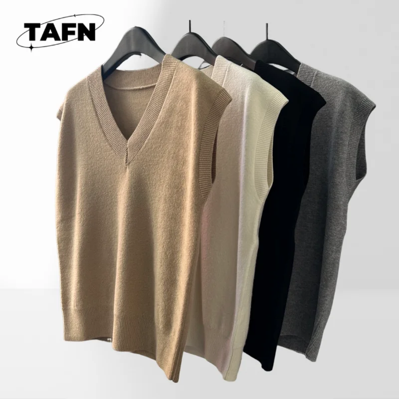 

Soft Wool Sweater for Women, Timeless Design for Casual Outings Casual Knit Sweater for Women, Perfect for Layering Over AK0720