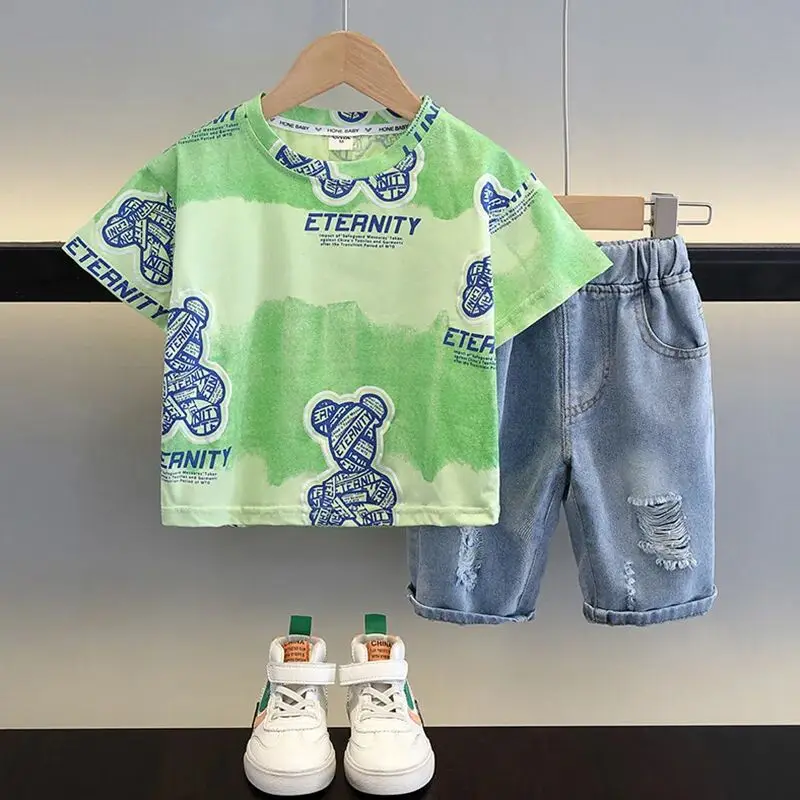 Kids Boys' Summer Set 2025 New Fashionable Children's Cool and Handsome Cartoon Short sleeved T-shirt+Shorts 2-piece