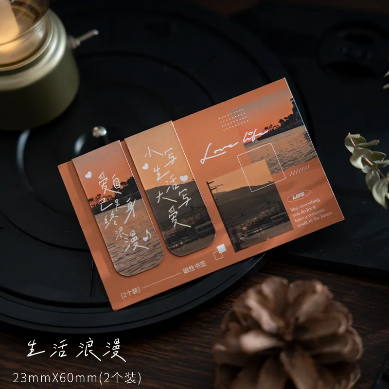 2pcs Mini Portable Magnetic Bookmark for Book Creative Design Beauty Scenery Bookmark Teacher Gift Fashion Student Supplies