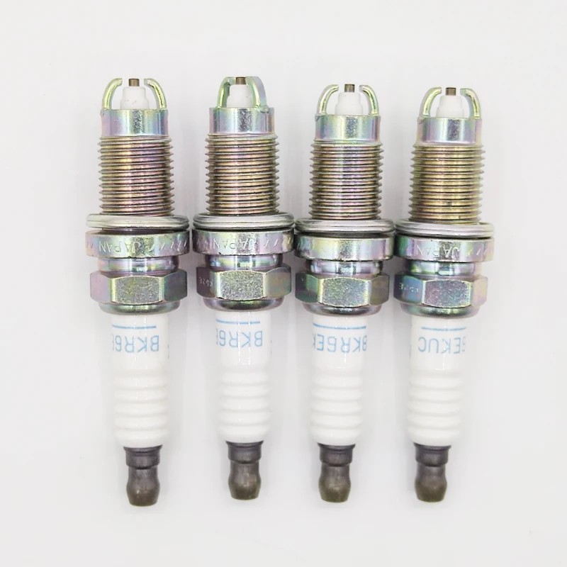 4PCS MD355067 BK6REKUC 1013 Normal Spark Plug For Mitsubishi Lancer Galant Cedia Legnum MD372422 BKR6EKUD VKA20 PK20GR8