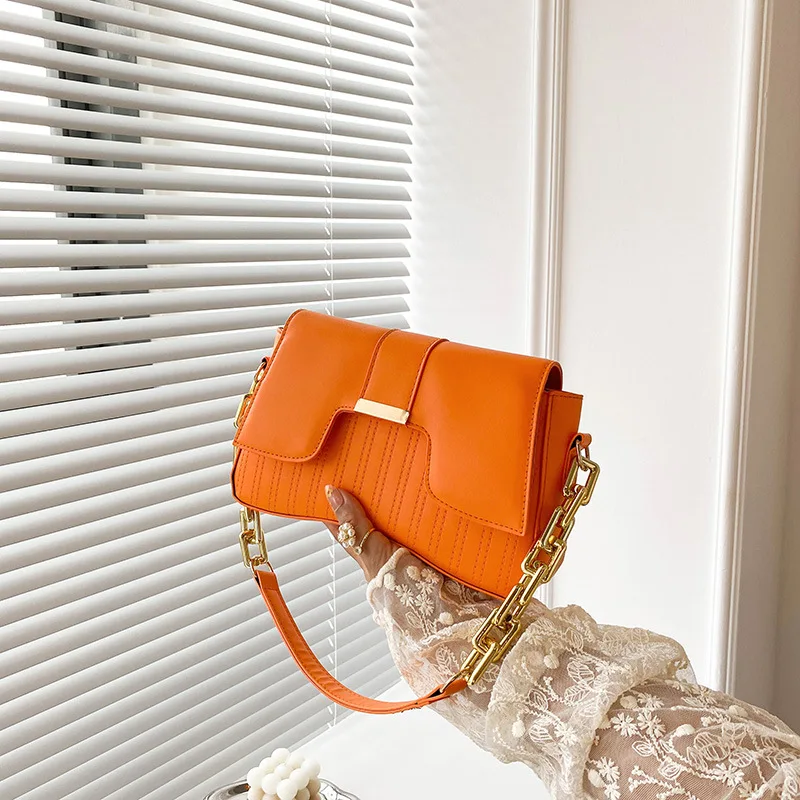 

Летняя квадратная сумка с цветными блоками 2025, текстурированная женская сумка подмышками, повседневная сумка через плечо, шикарная сумка через плечо