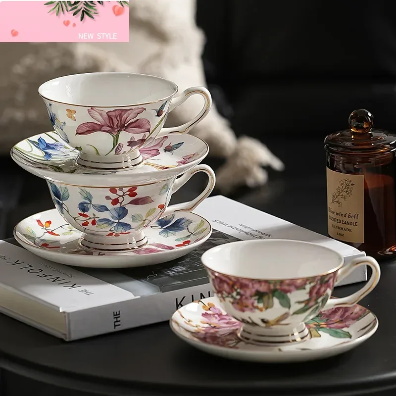 

1 комплект винтажных фарфоровых чайных чашек с костяным узором, изысканная керамическая кофейная чашка с цветочным узором и золотой отделкой, декор для столовой и стола