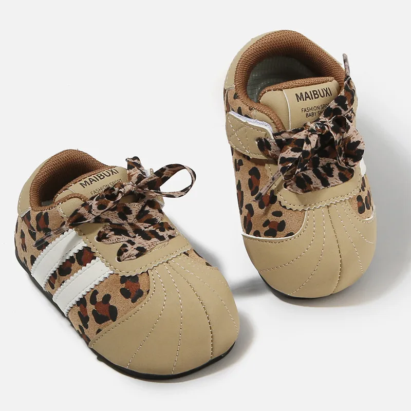 

2026 New Spring Baby Shoes Leather Toddler Boys Barefoot Shoes Soft Sole Fashion little Kids Girls Sneakers EU16-25