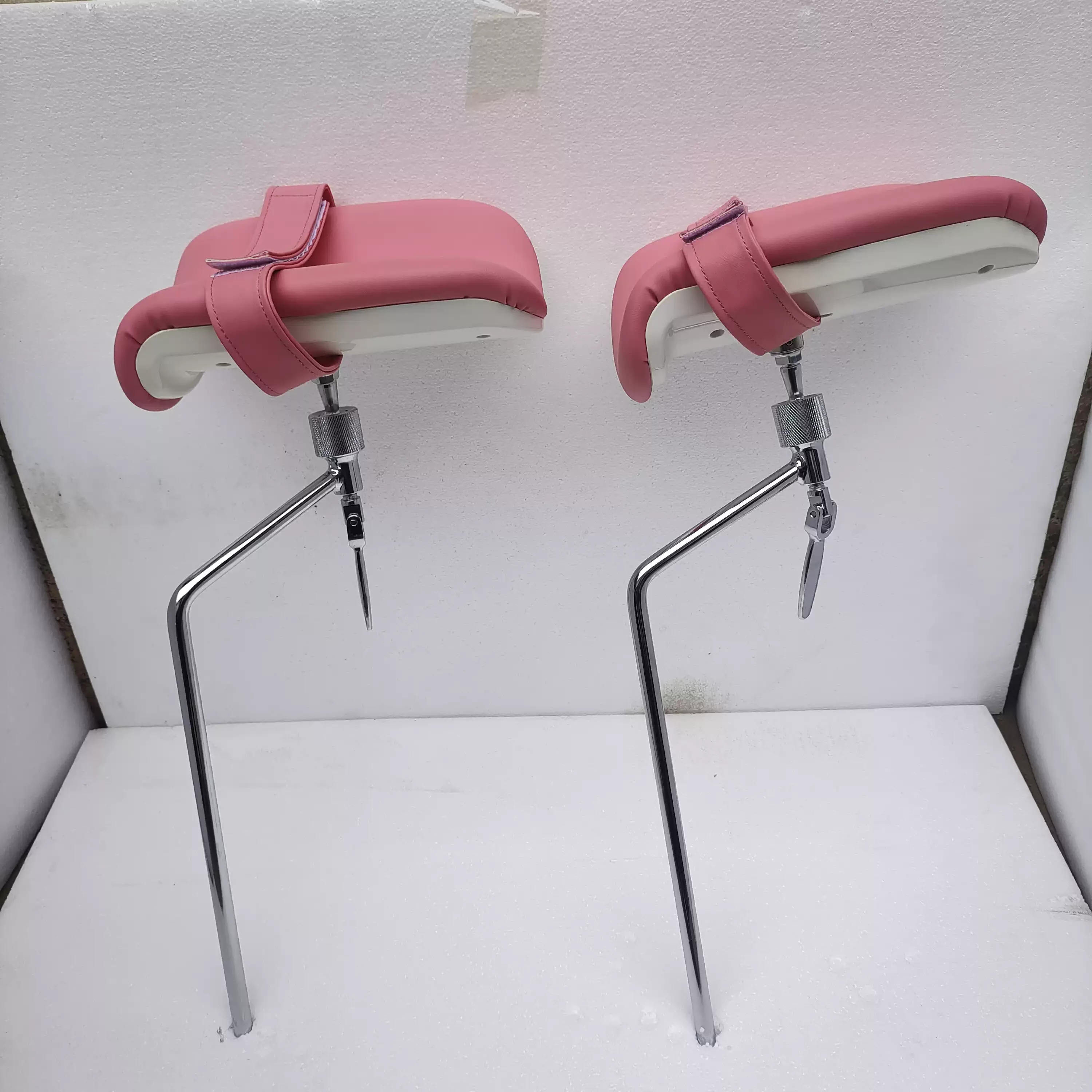 Adjustable Operating Table Leg Support Frame Leg Fixation Bracket For Gynecological Exam Table 14mm Diameter