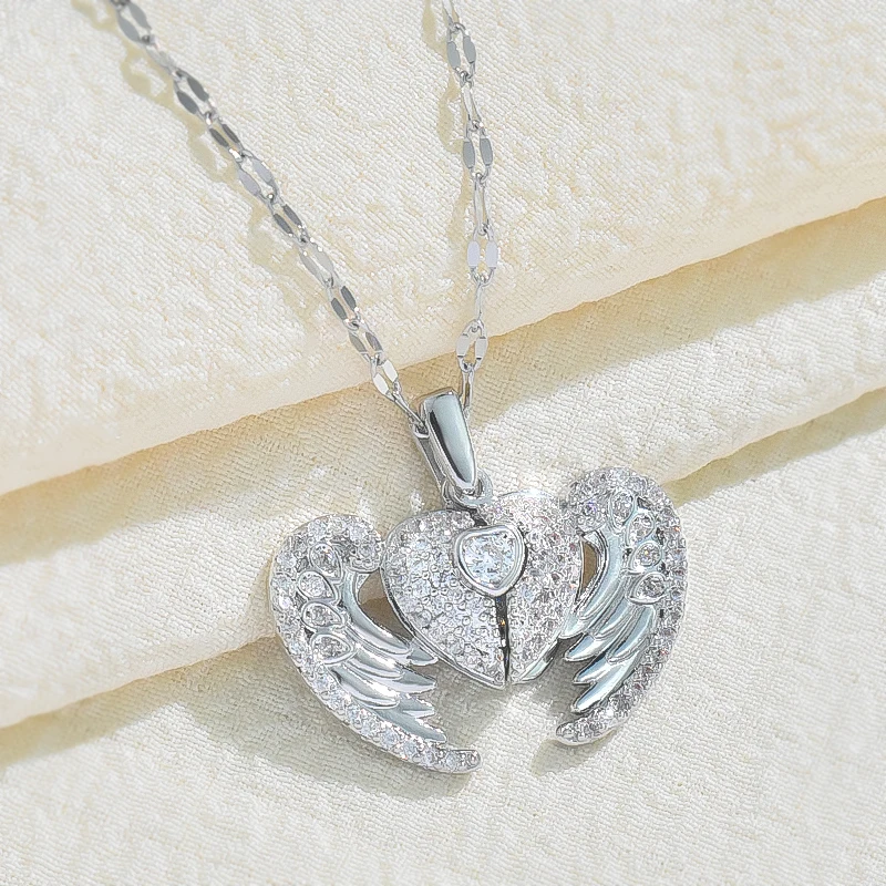 Titanium Steel Love Necklace for Women\'s Advanced Creative Versatile Opening and Closing Angel Wings Pendant Jewelry
