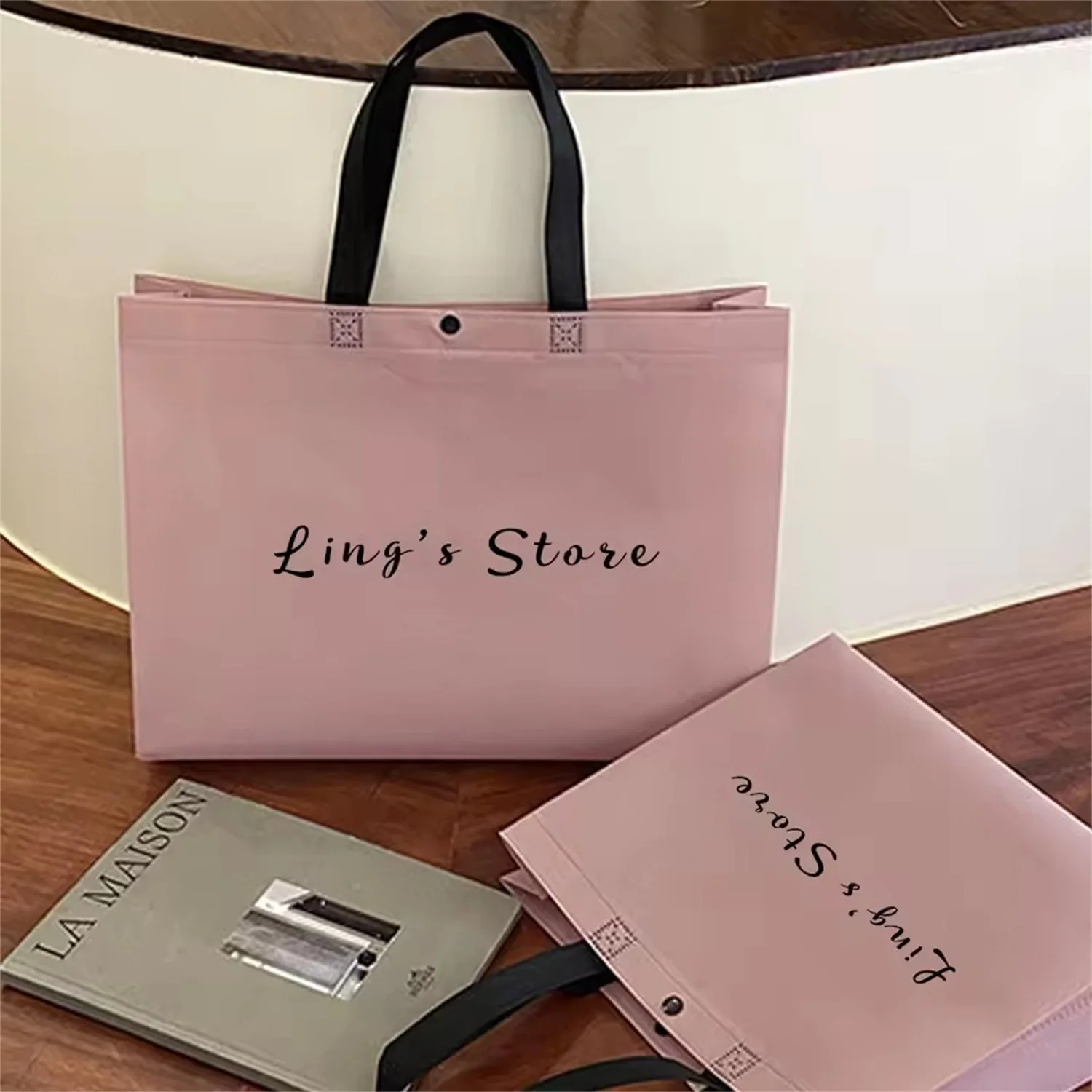 200 قطعة شخصية غير المنسوجة مجوهرات حمل حقيبة التسوق فستان القماش تي شيرت مستحضرات التجميل هدايا الزفاف هدية الأحذية التعبئة والتغليف حقيبة يد