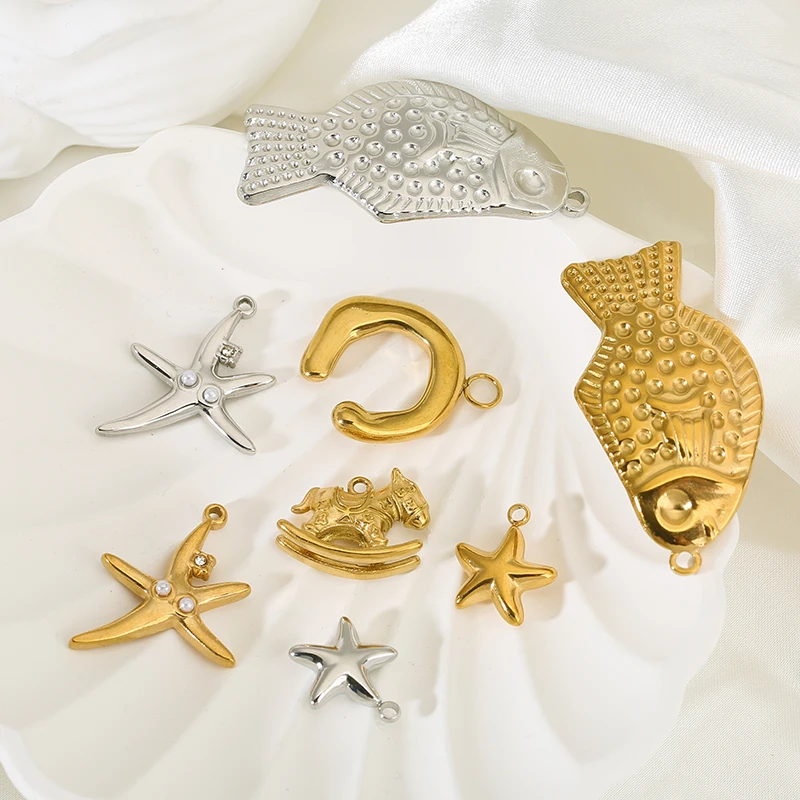5pcs Stainless Steel Goldfish Charms Star Rocking Horse Horse Hoof Pendants for DIY Necklace Earrings Jewelry Making Supplies view 2