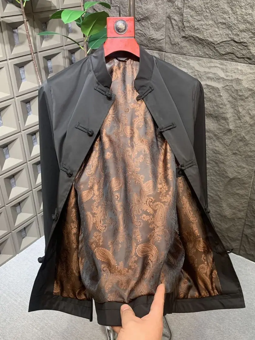 

Новый мужской китайский костюм Тан 2025 года: повседневный, с воротником на пуговицах, в стиле ретро, универсальный, с длинным рукавом, для молодежи, летняя одежда