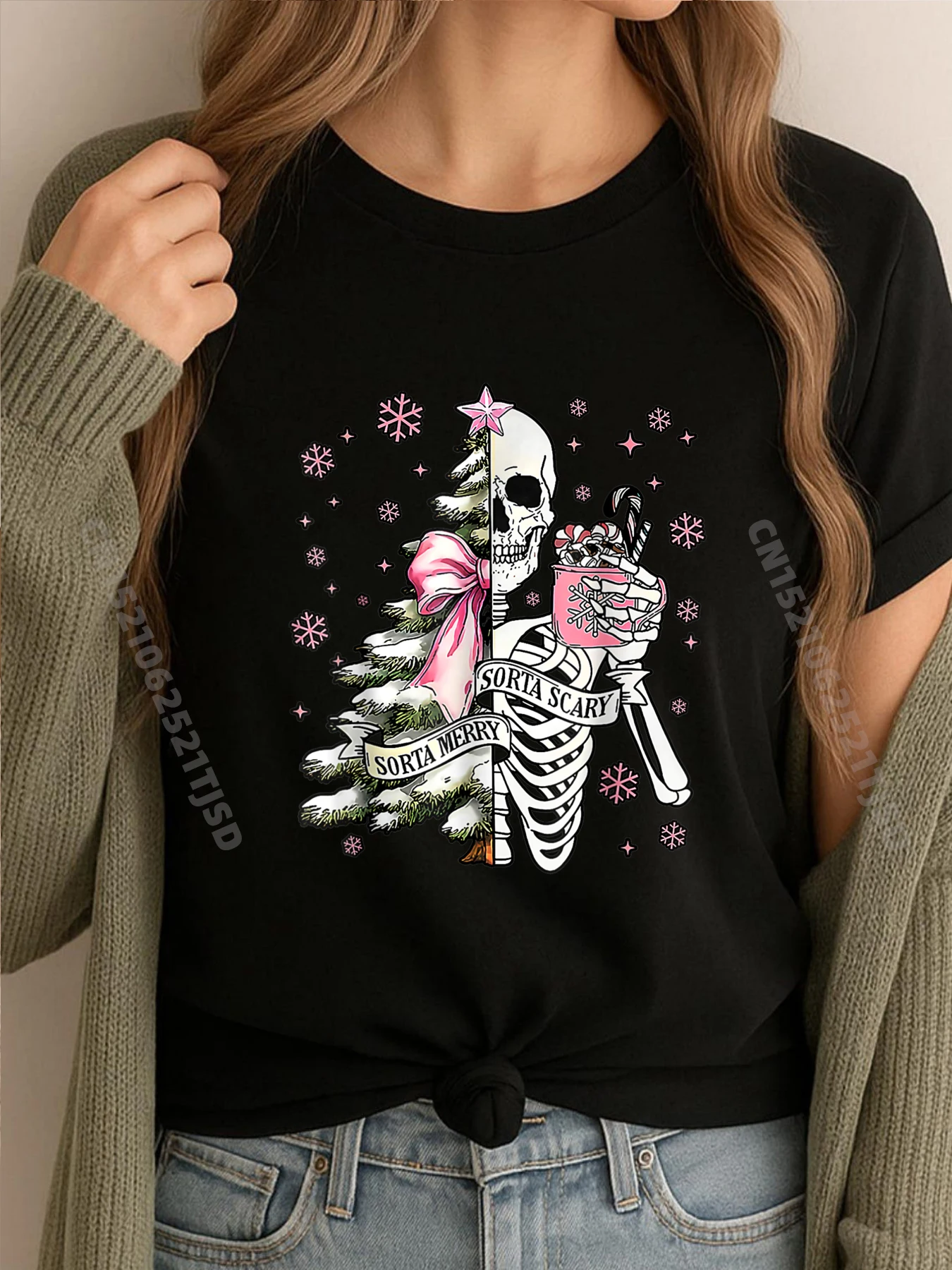 

Funny Christmas Sorta Merry Sorta Scary Skeleton Xmas Tree Street Wear T Shirt Men's Clothing 2025 Camisetas