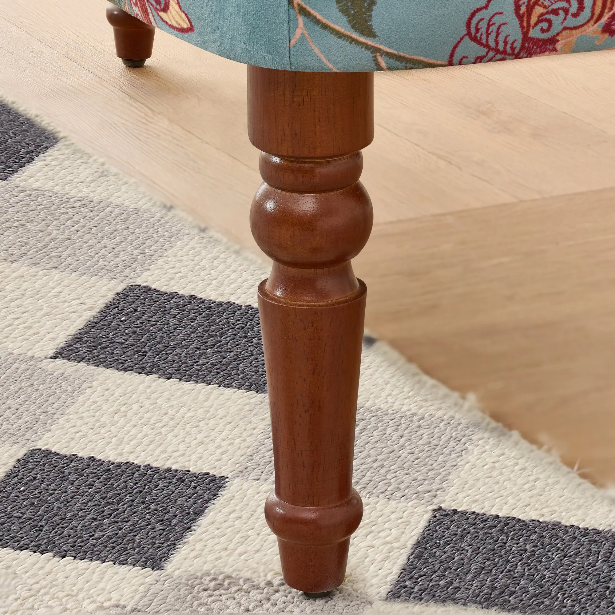 European Style Tufted Floral Bench with Turned Wood Legs American Upholstered Ottoman for Bedroom and Living Space