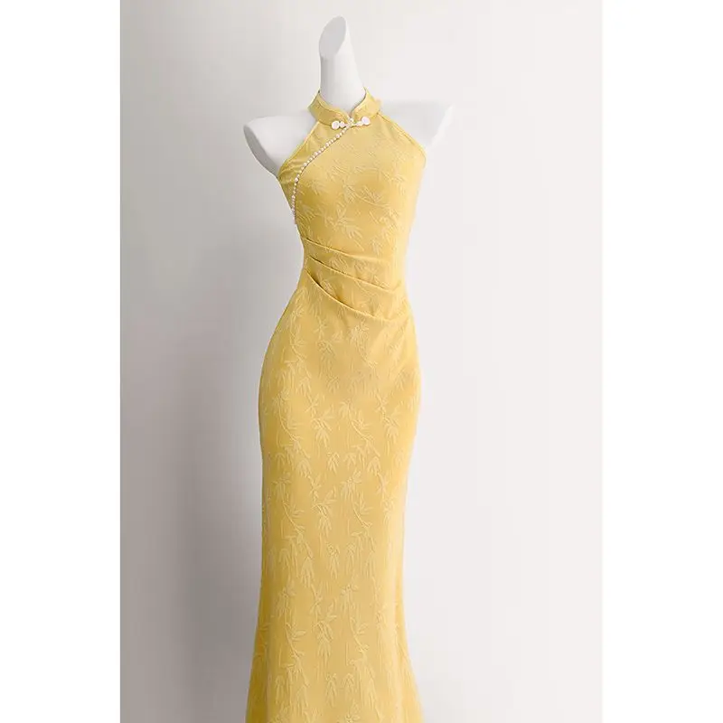 2025 Halter Neck Qipao New, Sleeveless Cheongsam Dress, Young Girls New Chinese Style Elegant Gown Cicpao Style Dress