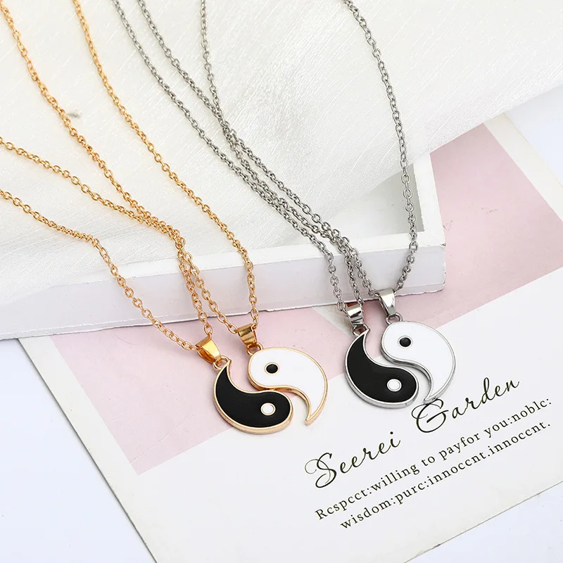 Best Friends Necklace Jewelry Yin Yang Tai Chi Pendant Couples Paired Necklaces White Black Friendship Pendants Lovers Gift